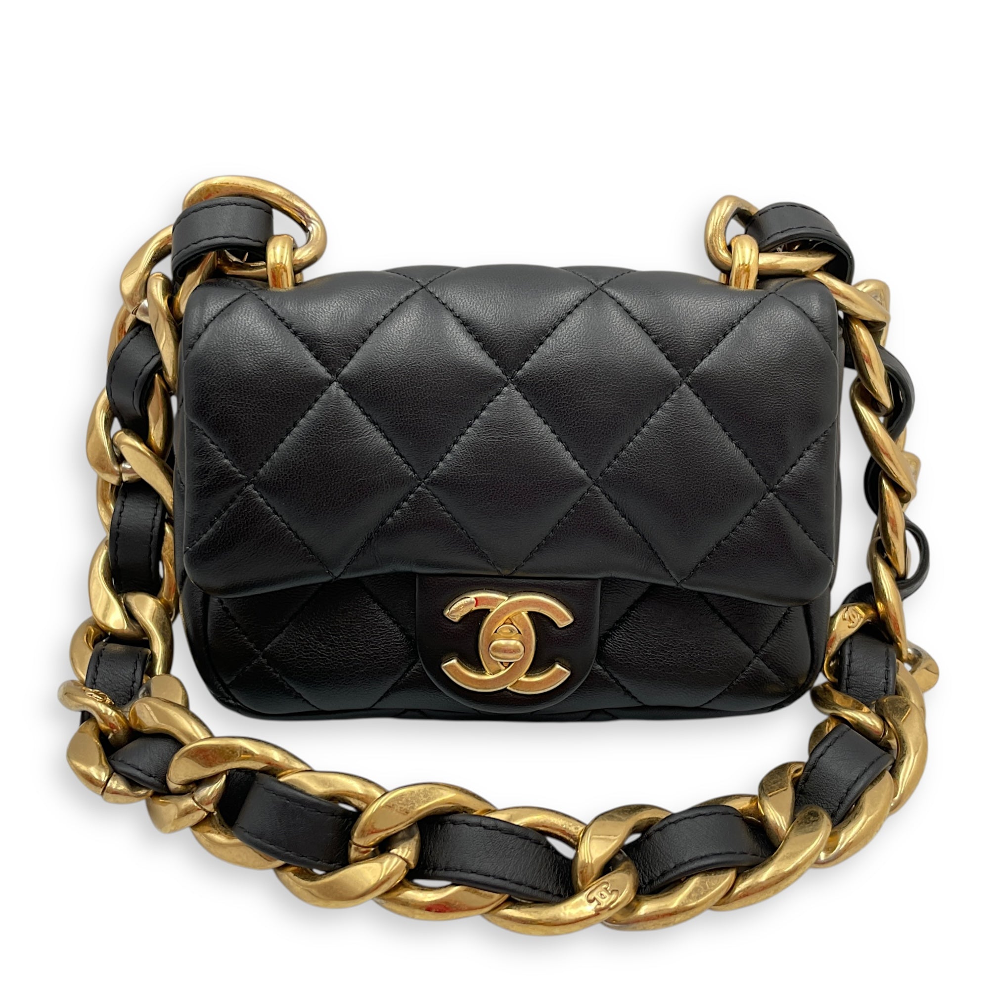 Flap Mini Black Shoulder Bag in Lambskin, Gold hardware
