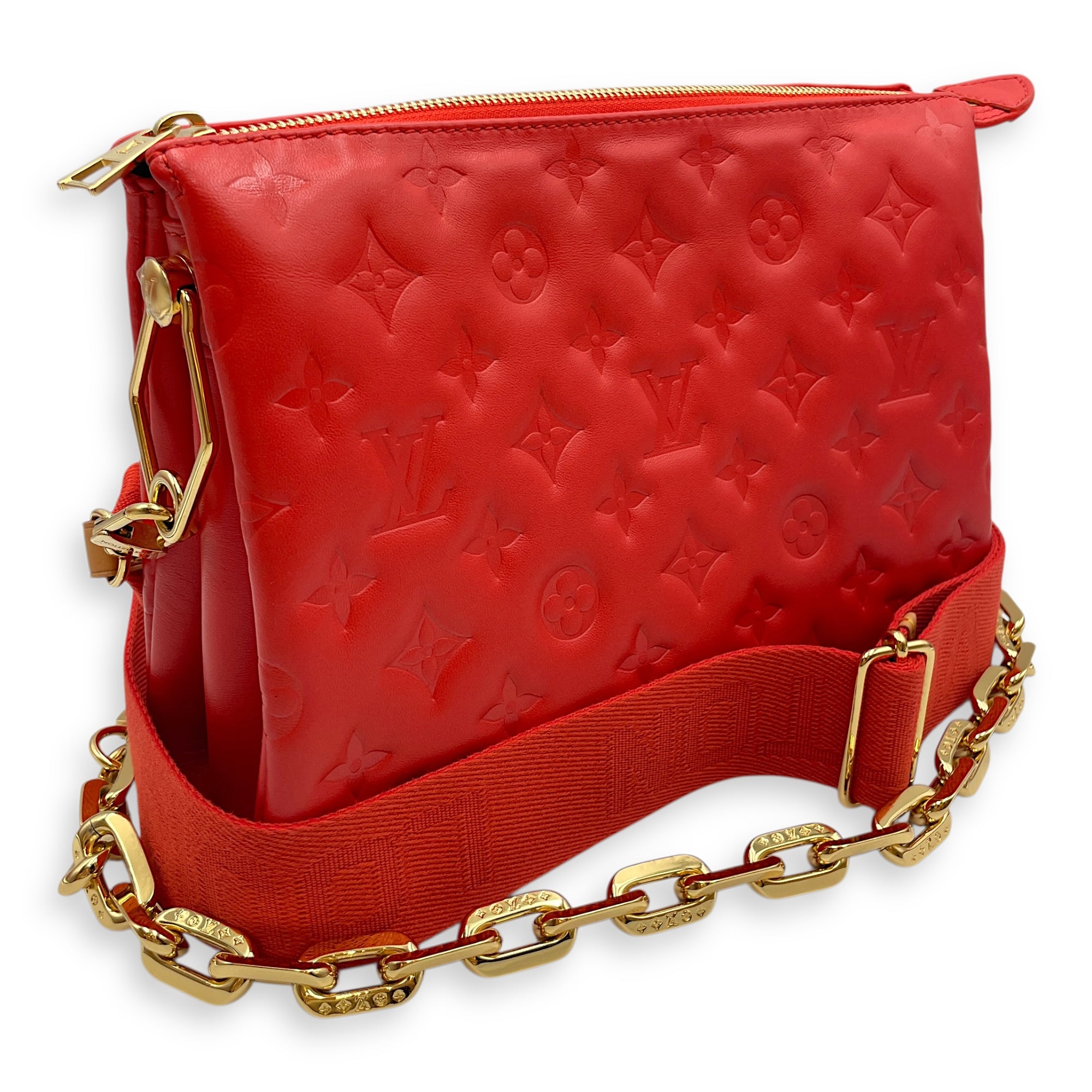 Coussin PM Rouge Shoulder Bag in Lambskin, Gold hardware