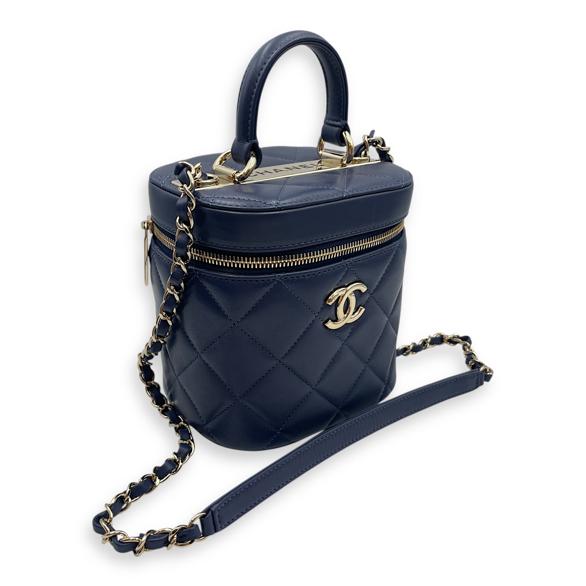 Trendy CC Blue Vanity Case in Calfskin, Gold hardware