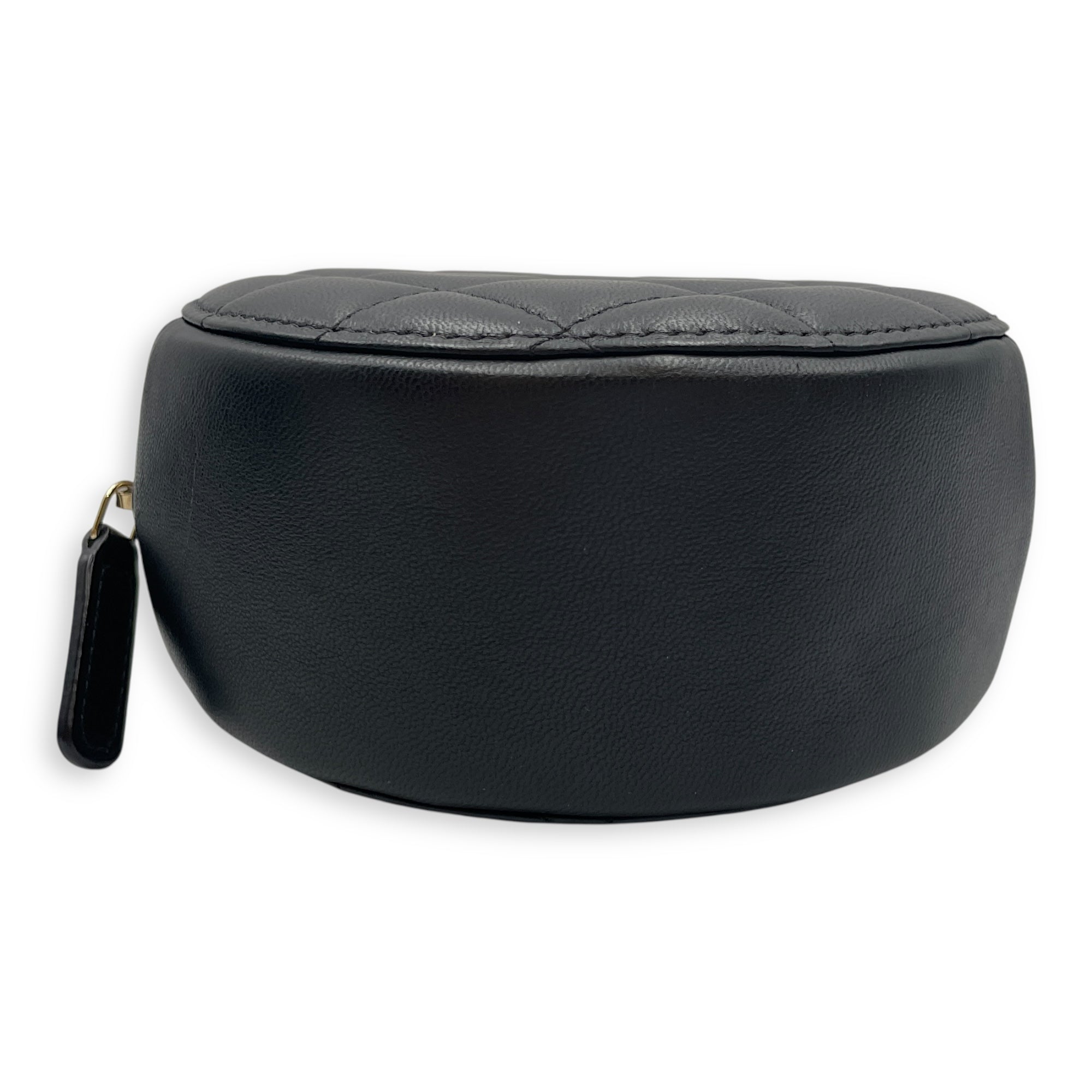 Round CC Black Crossbody Bag in Lambskin, Gold hardware