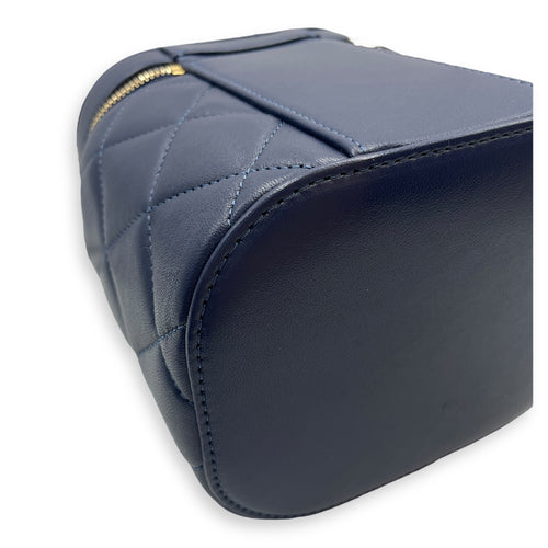 Trendy CC Blue Vanity Case in Calfskin, Gold hardware