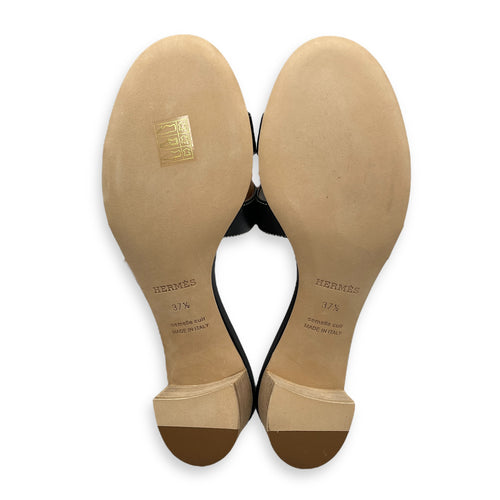 Oasis 37.5 Black Sandals in Calfskin
