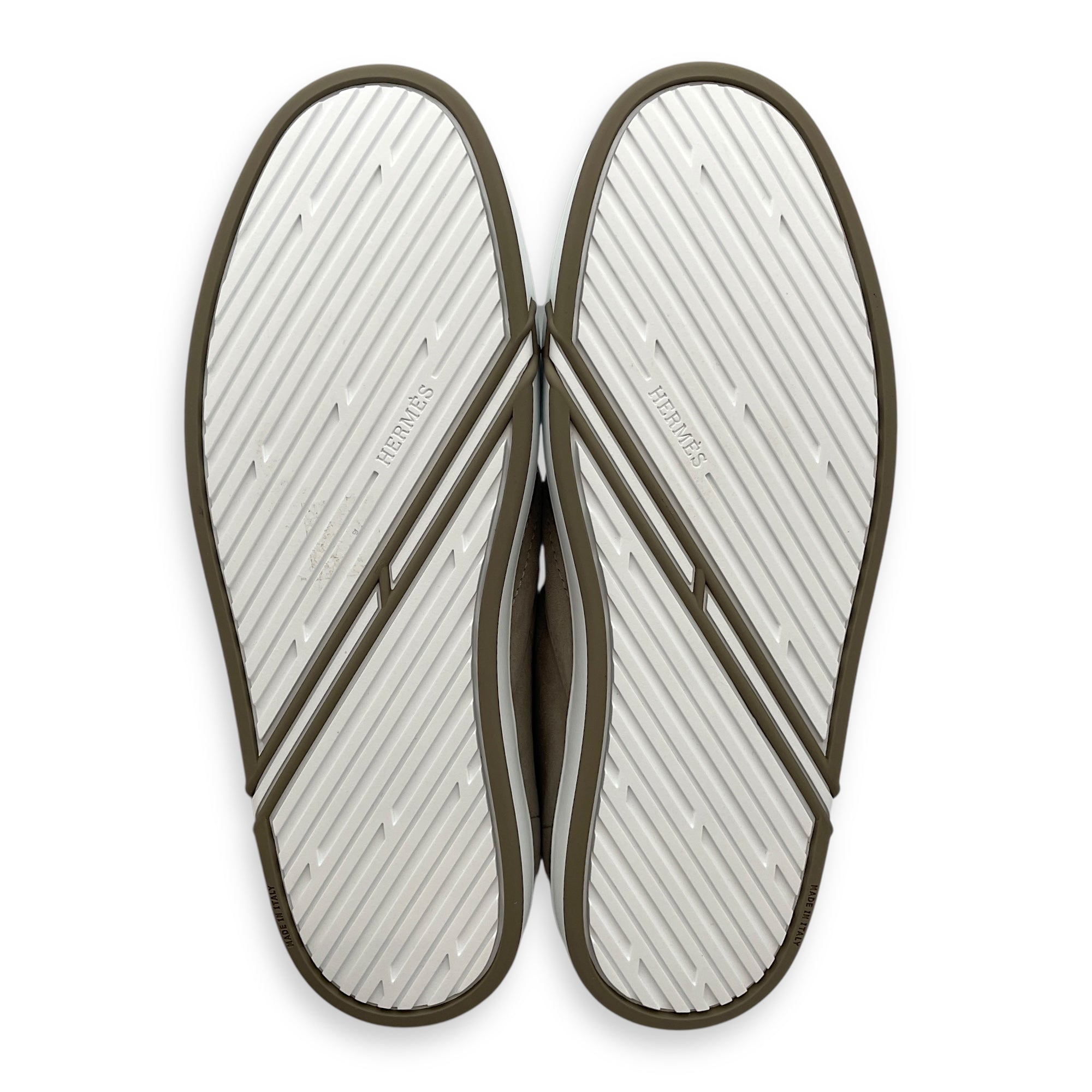 Lucky Slip-on 38.5 Beige Galet Sneakers in Suede Leather
