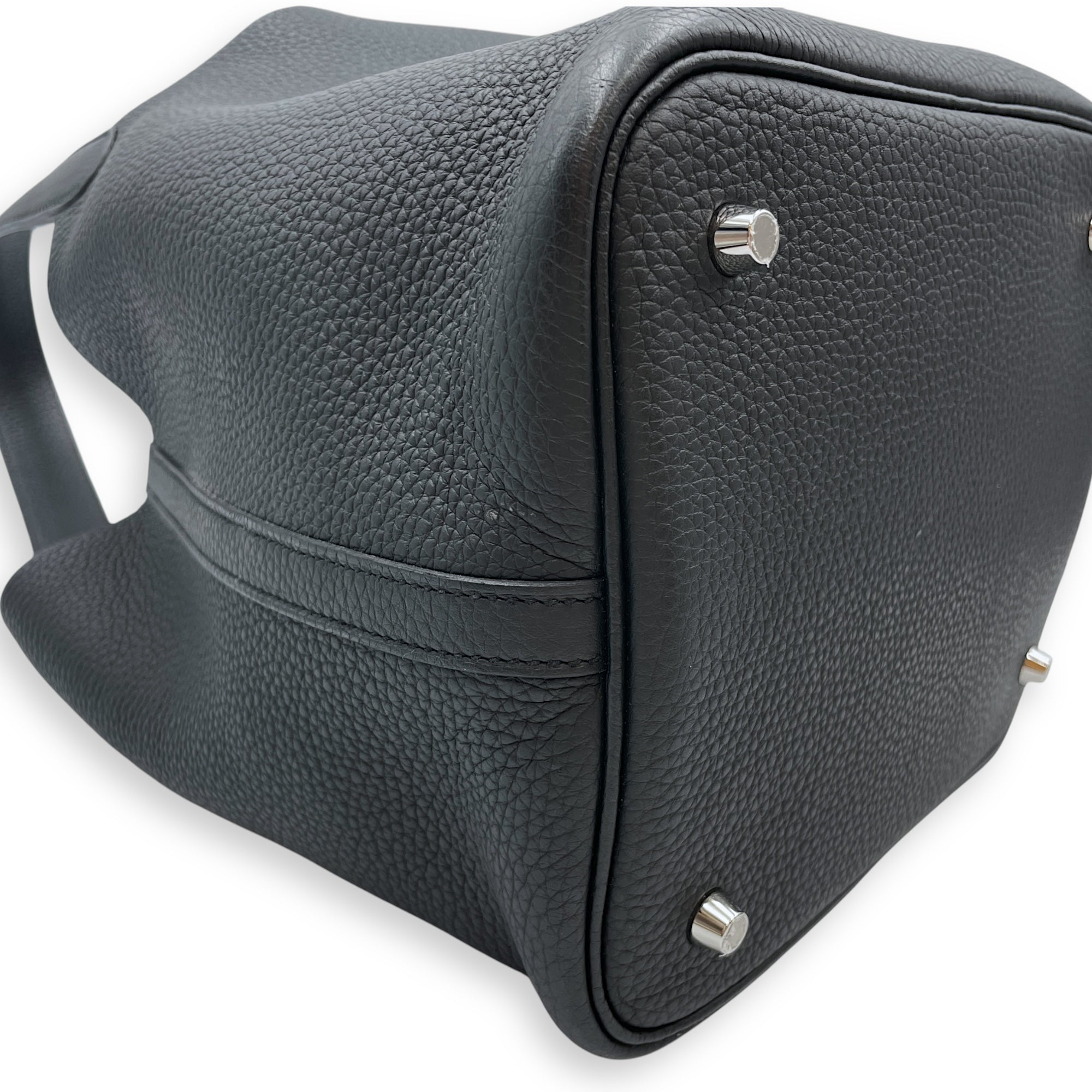 Picotin 22 Black in Clemence, Palladium hardware