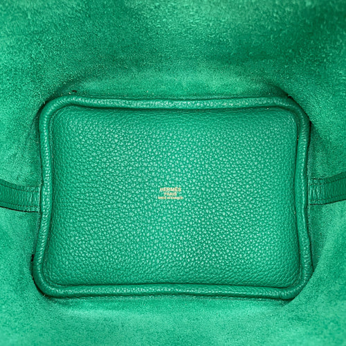 Picotin 18 Vert Jade in Maurice, Gold hardware