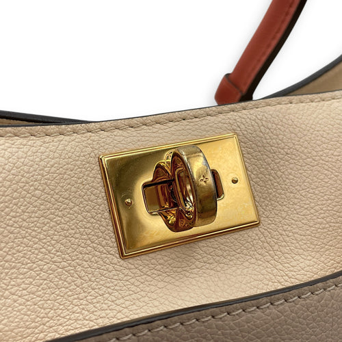 On My Side Beige Shoulder Bag in Calfskin, Gold hardware