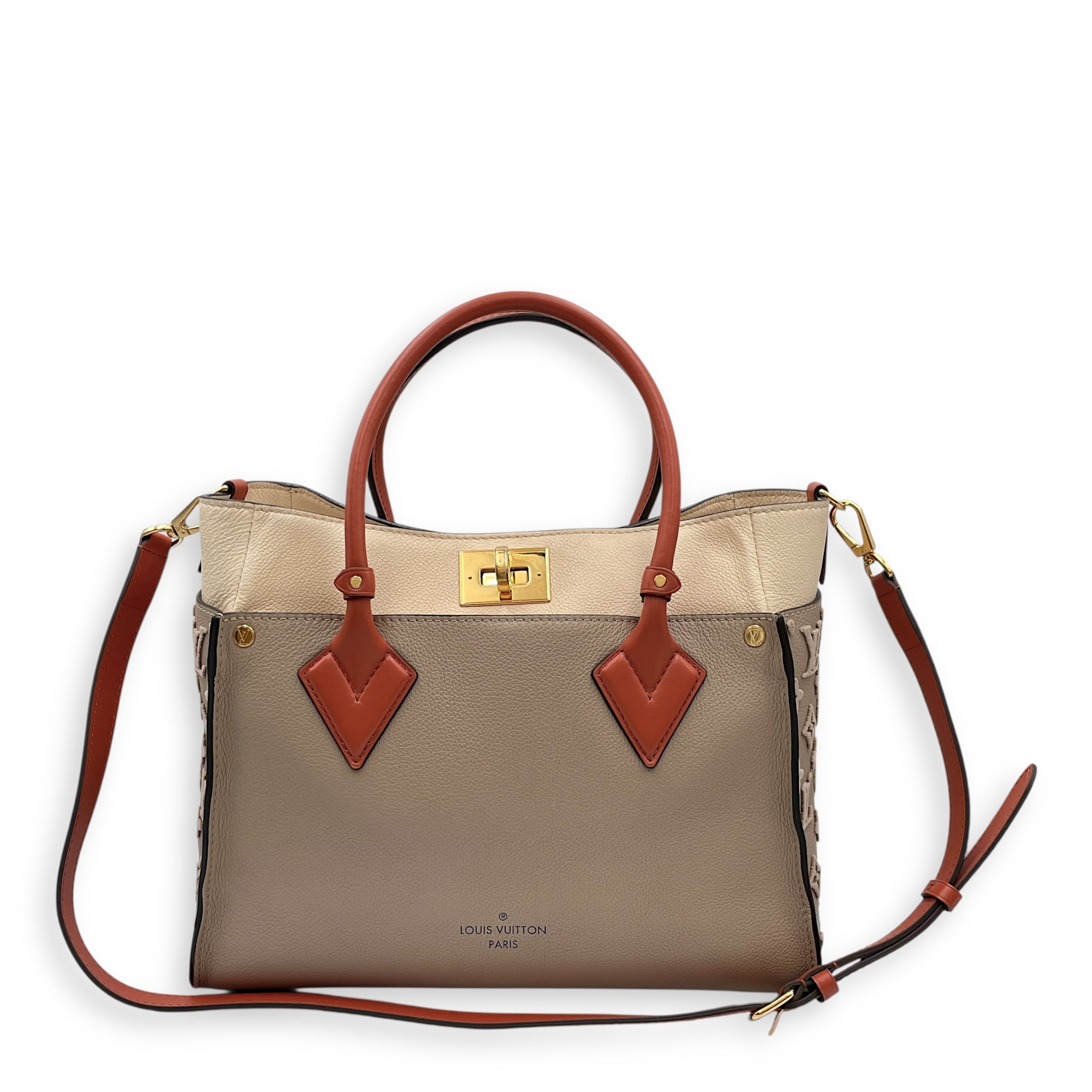 On My Side Beige Shoulder Bag in Calfskin, Gold hardware