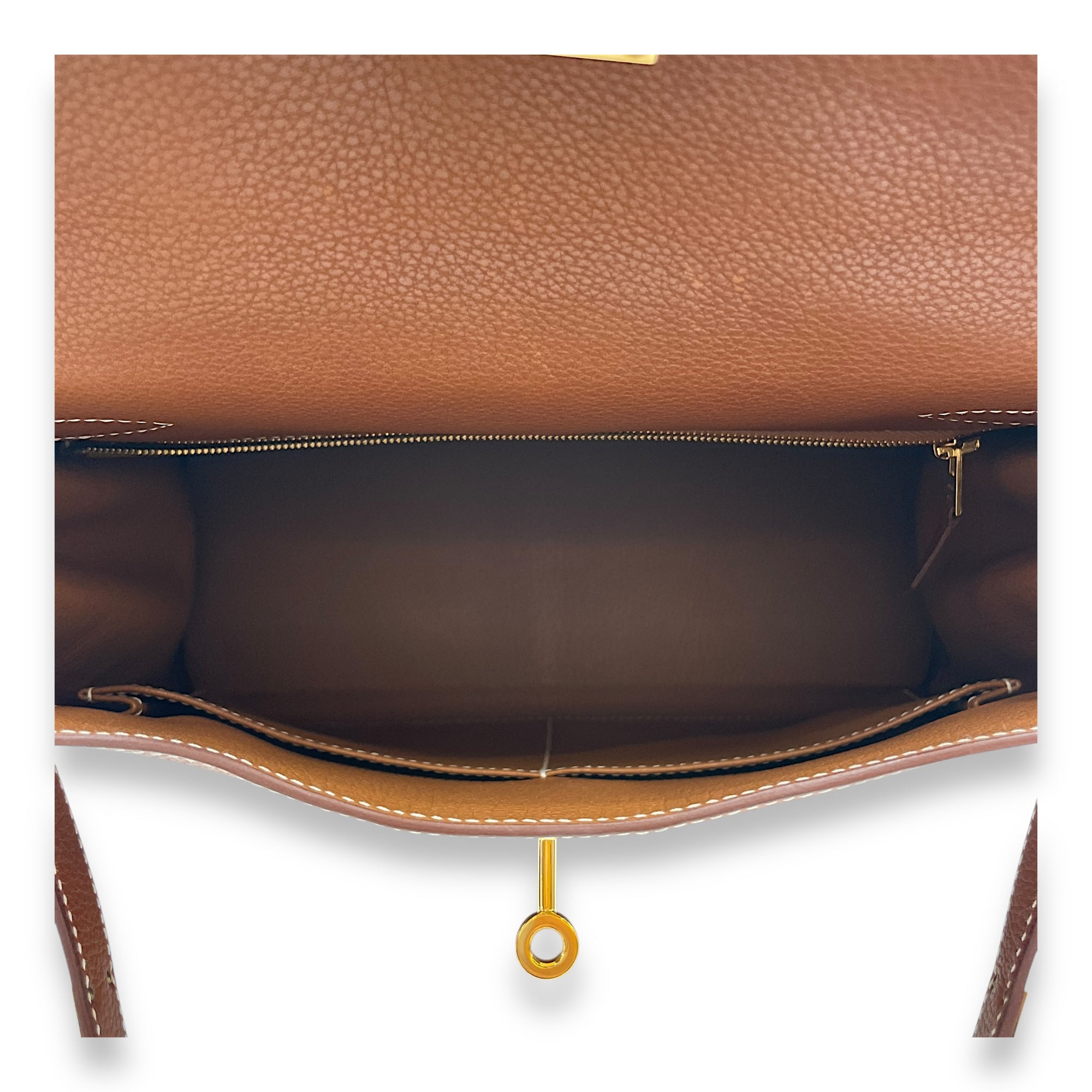 Kelly 28 Fauve in Barenia Faubourg, Gold hardware