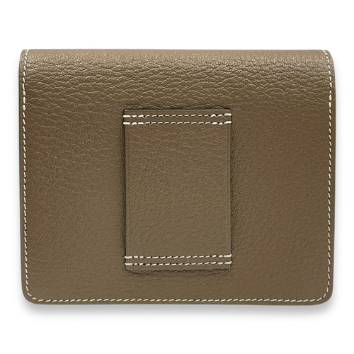 Roulis Slim Etoupe Wallet in Chevre Mysore, Permabrass hardware