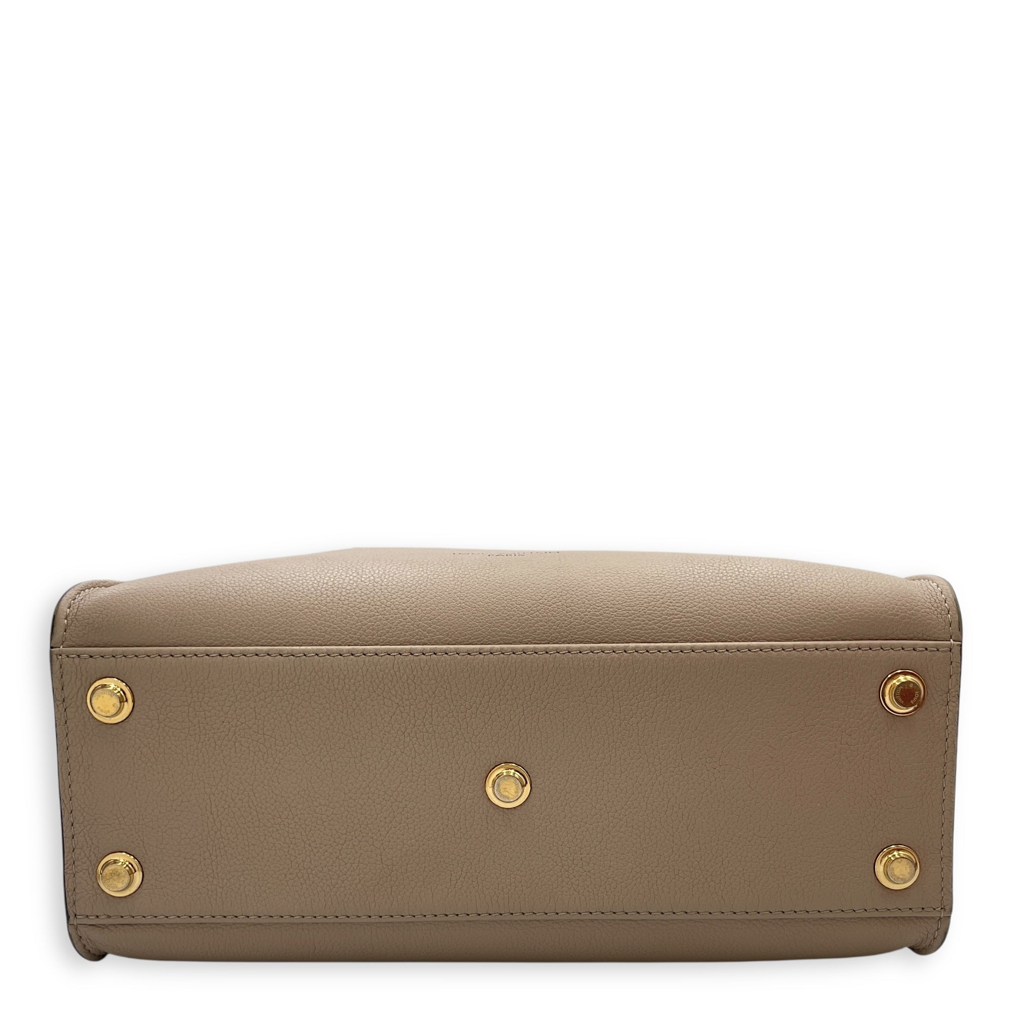 On My Side Beige Shoulder Bag in Calfskin, Gold hardware