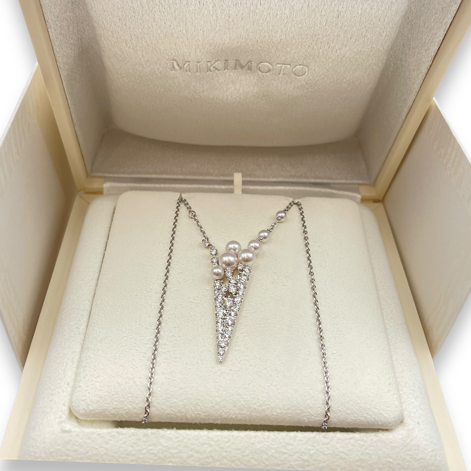 V Code Pendant in White