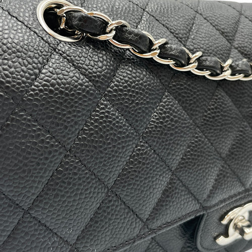 Classic Medium Black Double Flap Bag in Caviar Leather, Silver hardware