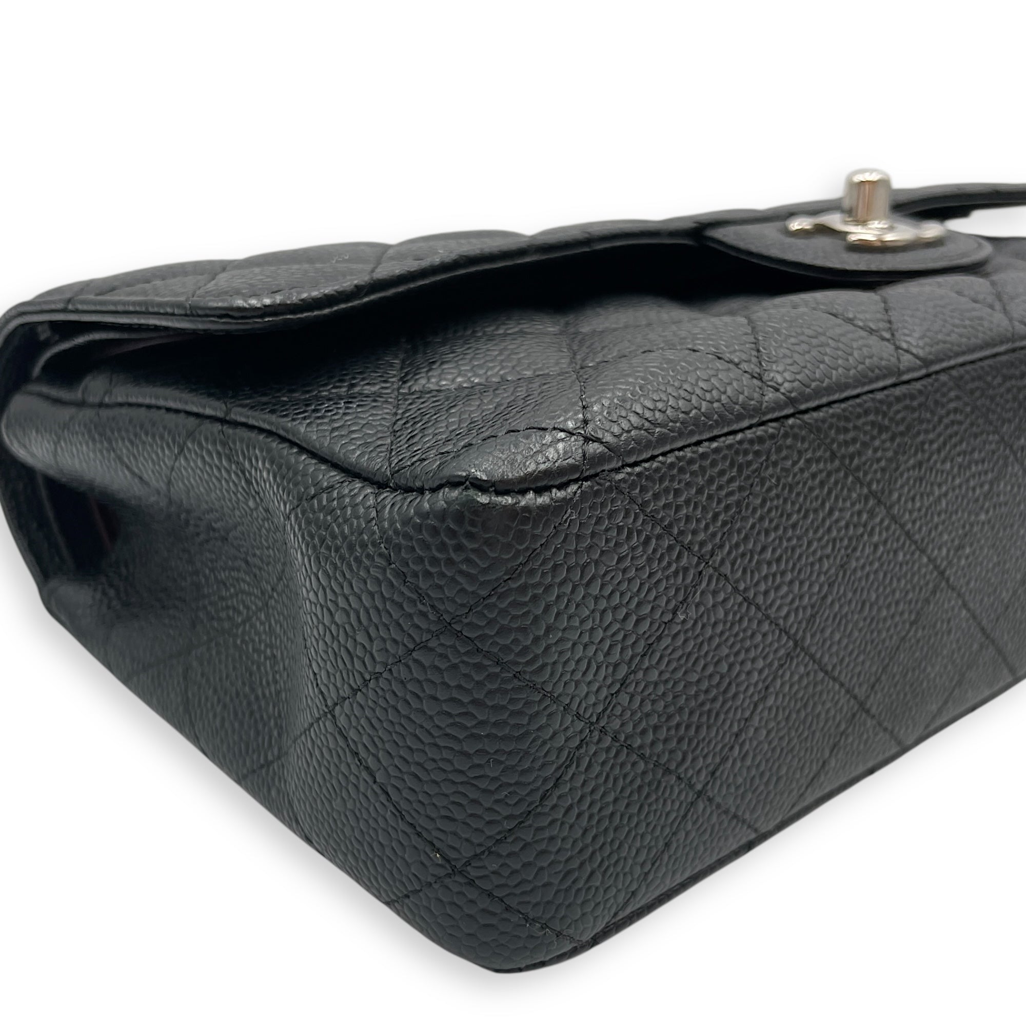 Classic Medium Black Double Flap Bag in Caviar Leather, Silver hardware