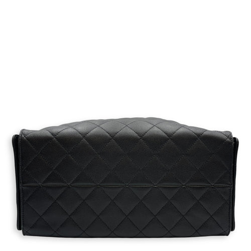 C25 Medium Black Shoulder Bag in Caviar Leather, Gold hardware