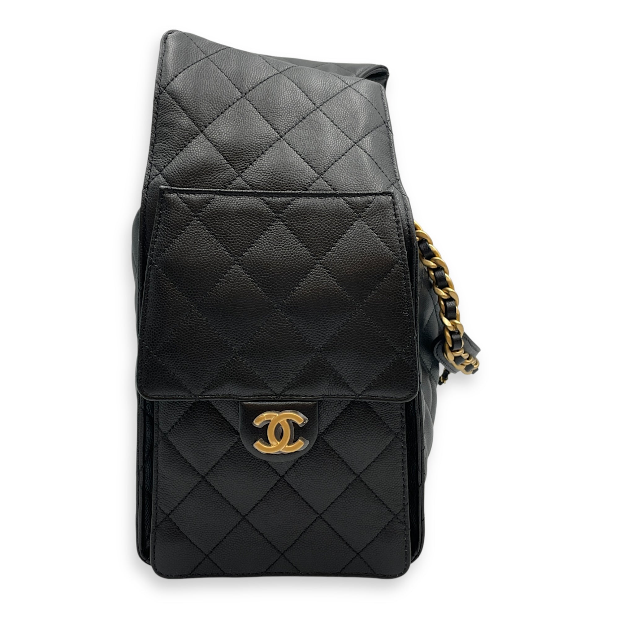 C25 Medium Black Shoulder Bag in Caviar Leather, Gold hardware