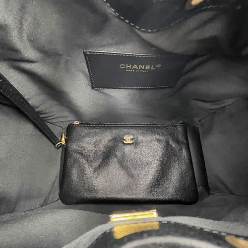 C25 Medium Black Shoulder Bag in Caviar Leather, Gold hardware