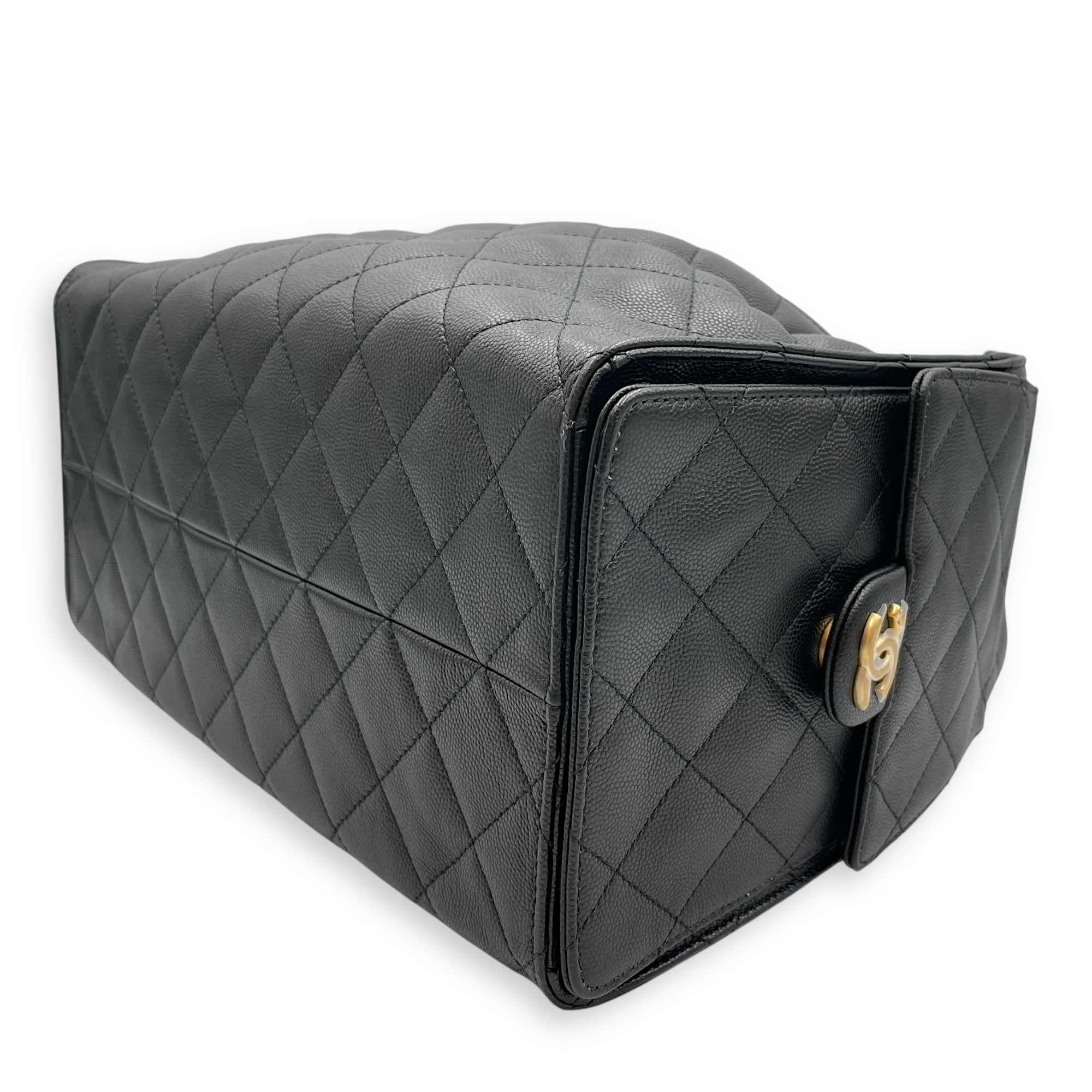 C25 Medium Black Shoulder Bag in Caviar Leather, Gold hardware