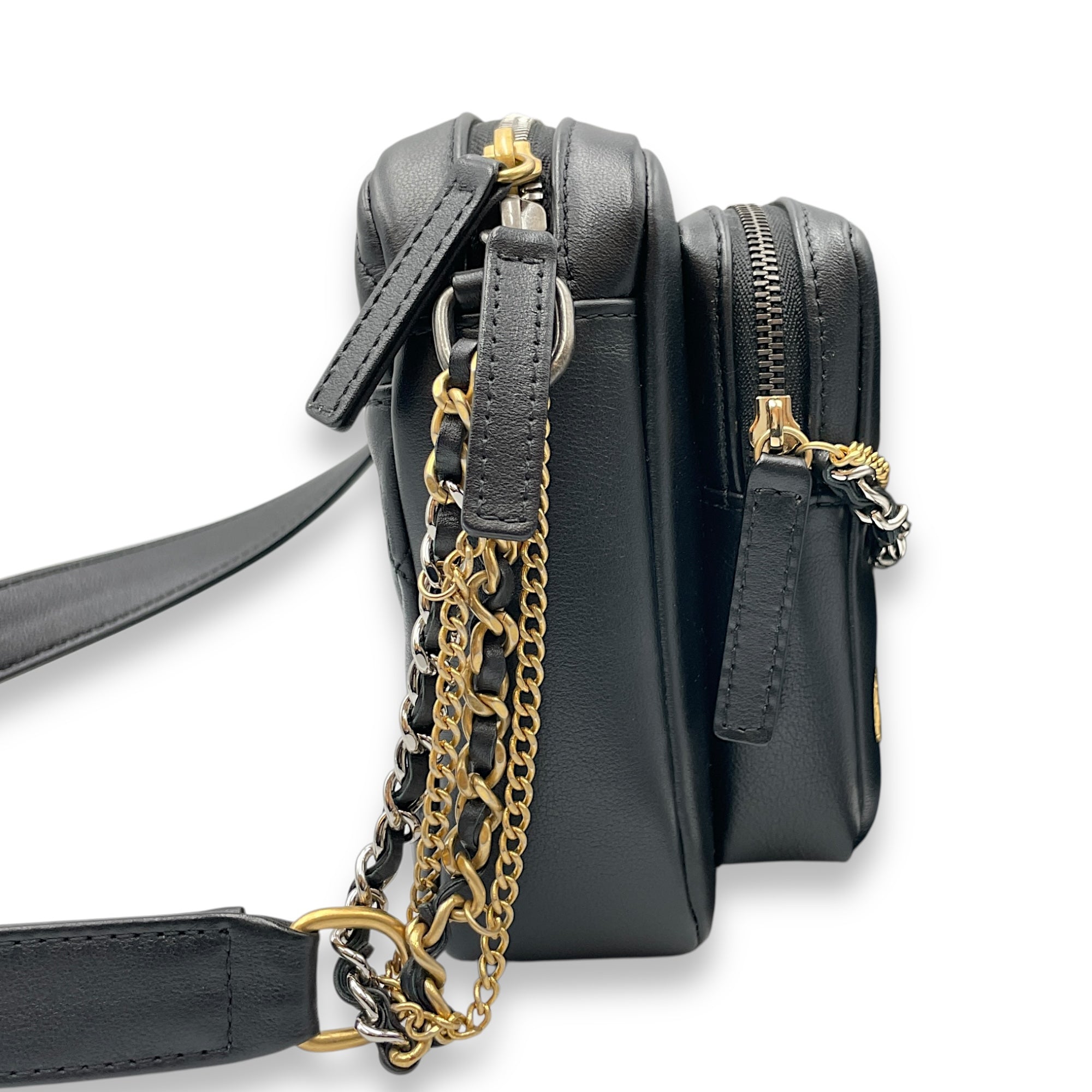 22C Black Camera Bag in Calfskin, Gold hardware