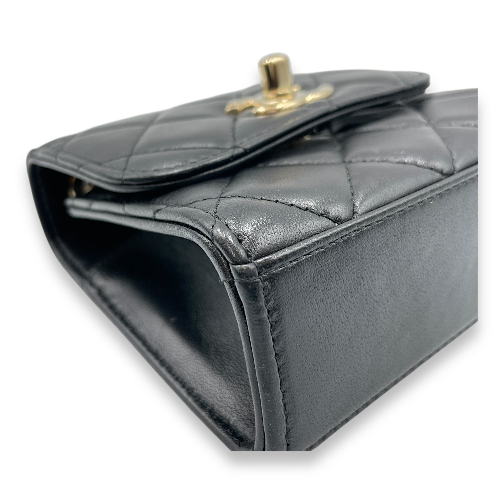 Trendy CC Flap Mini Black Crossbody Bag in Lambskin, Gold hardware