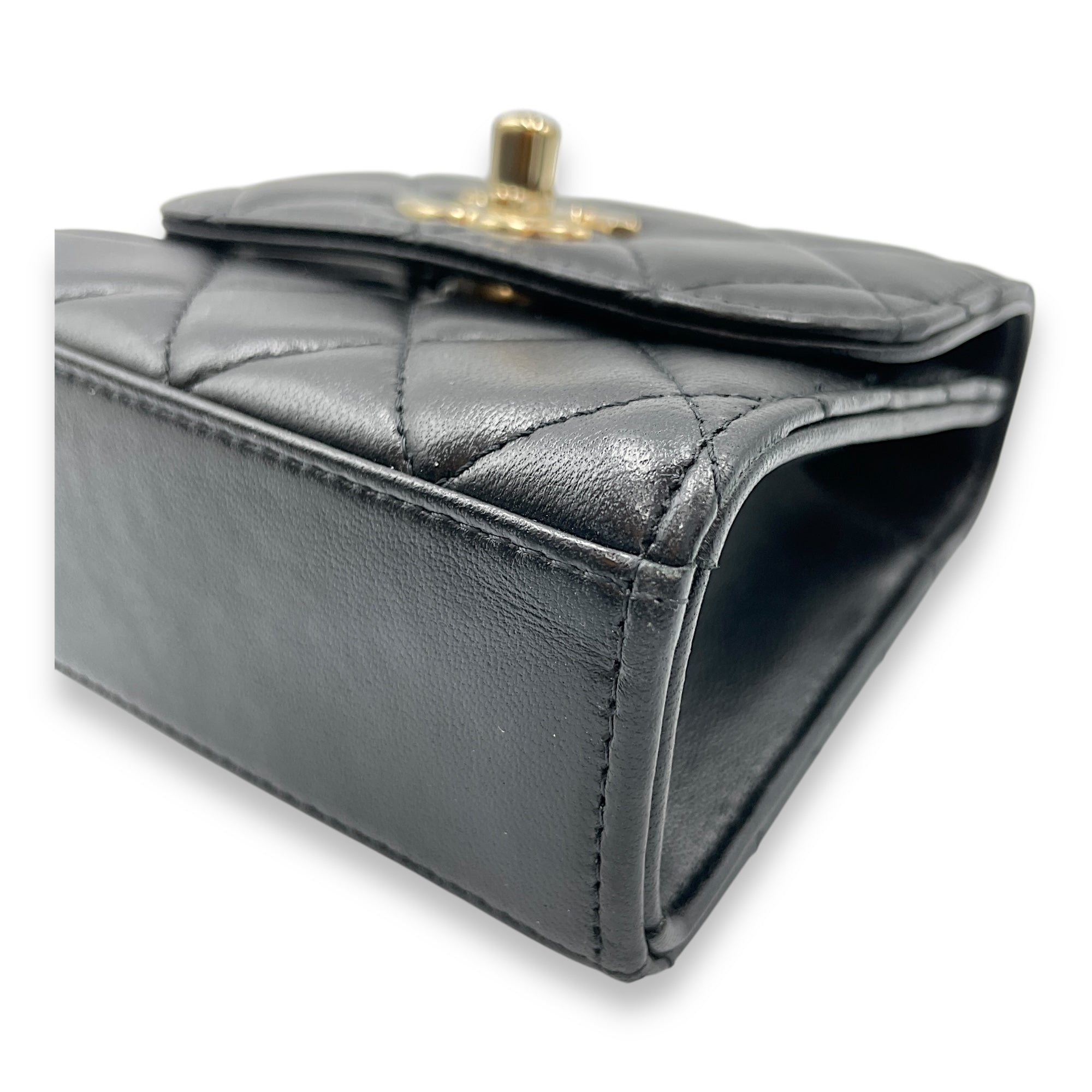 Trendy CC Flap Mini Black Crossbody Bag in Lambskin, Gold hardware