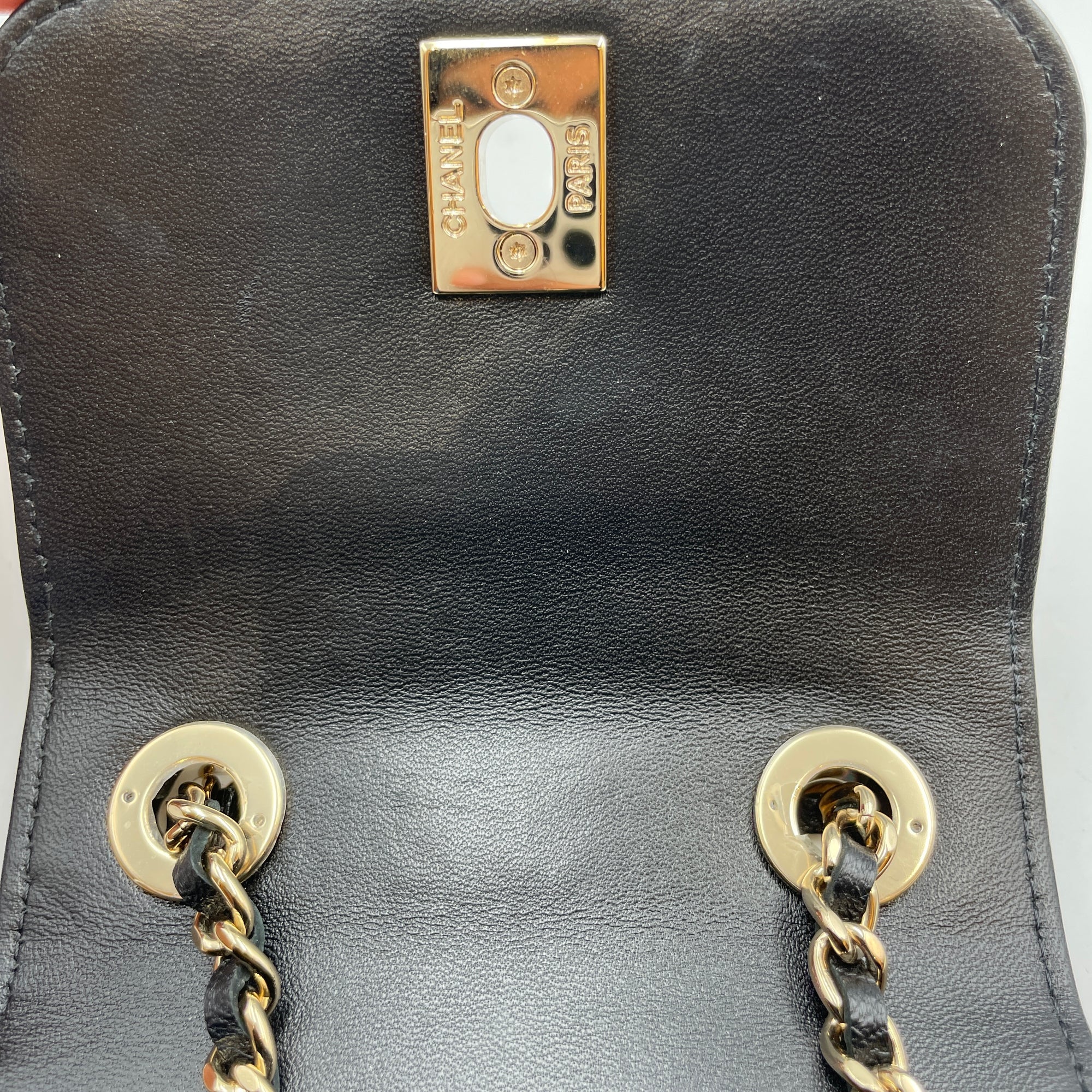 Trendy CC Flap Mini Black Crossbody Bag in Lambskin, Gold hardware