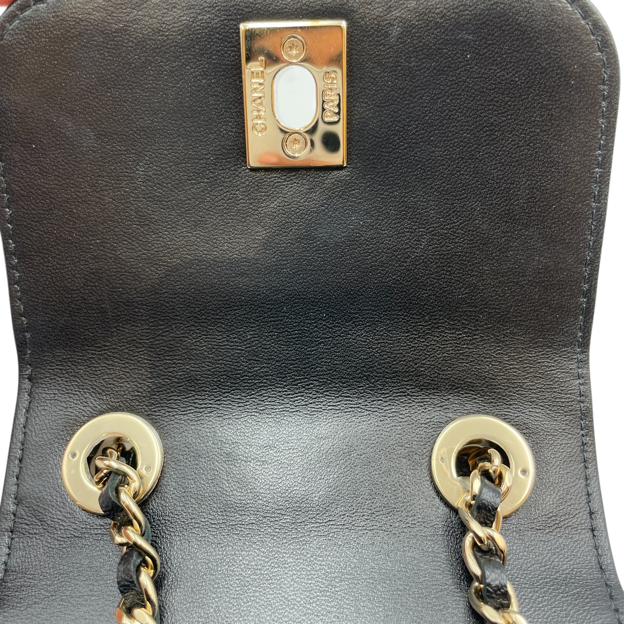 Trendy CC Flap Mini Black Crossbody Bag in Lambskin, Gold hardware