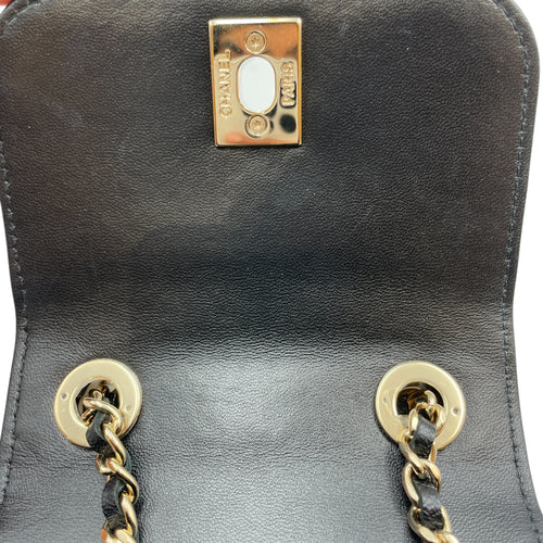 Trendy CC Flap Mini Black Crossbody Bag in Lambskin, Gold hardware