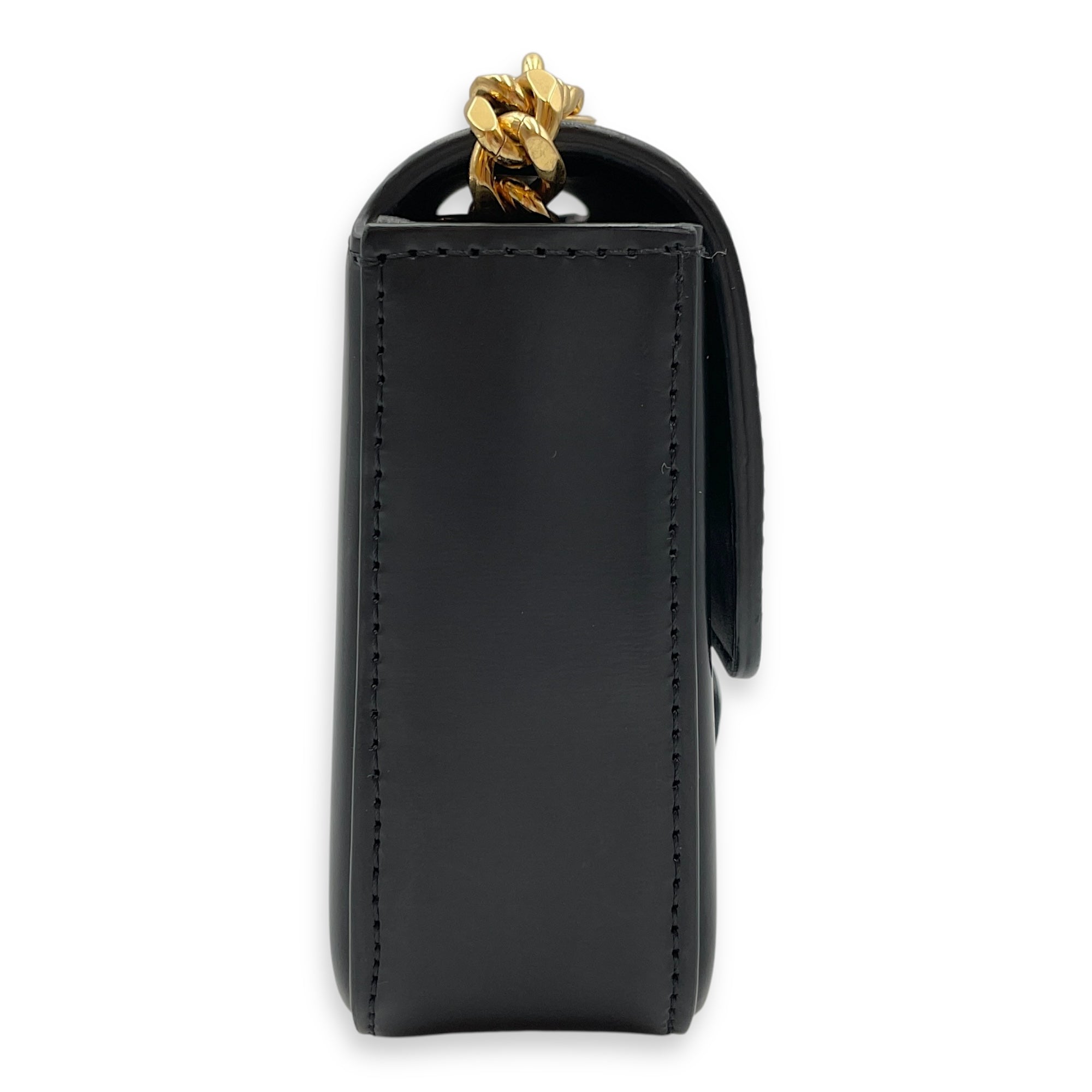 Triomphe Flap 20cm Black Shoulder Bag in Calfskin, Gold hardware