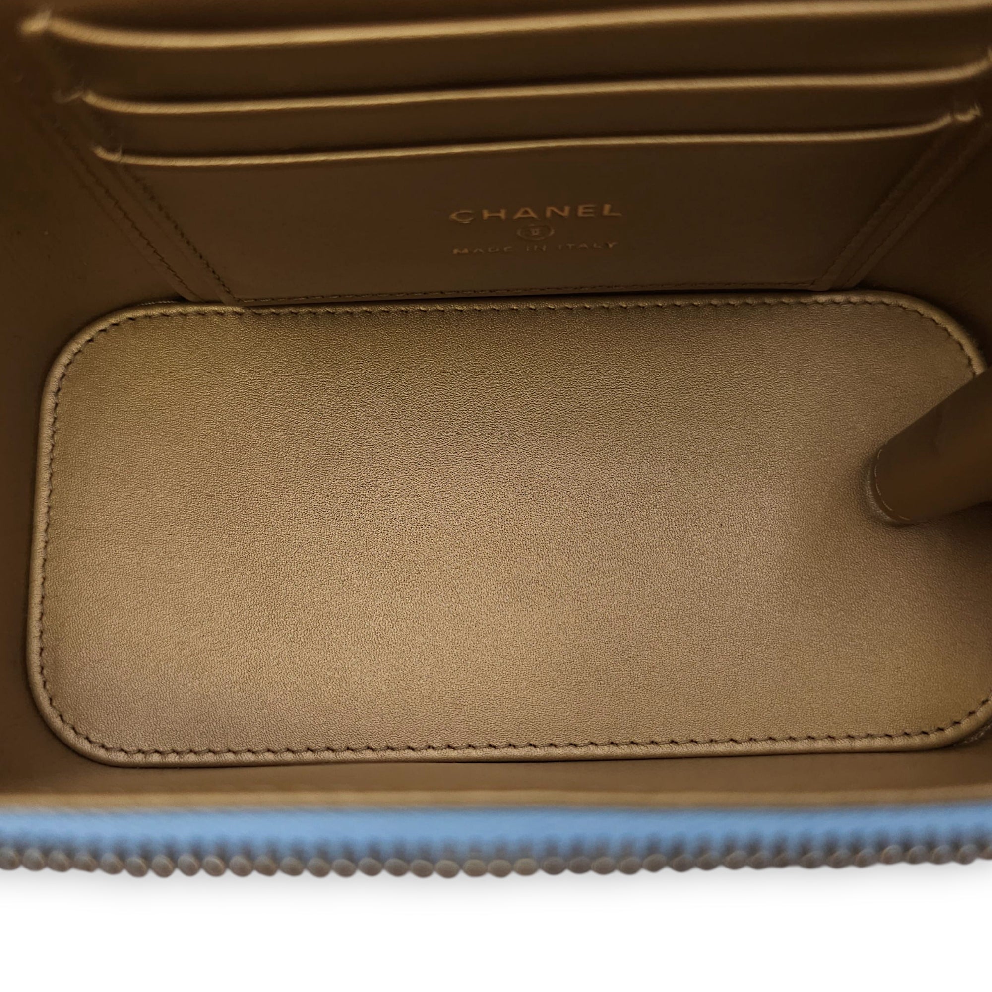 Quilted CC Vanity Case with Pearl Crush Baby Blue Shoulder Bag in Lambskin, Gold hardware