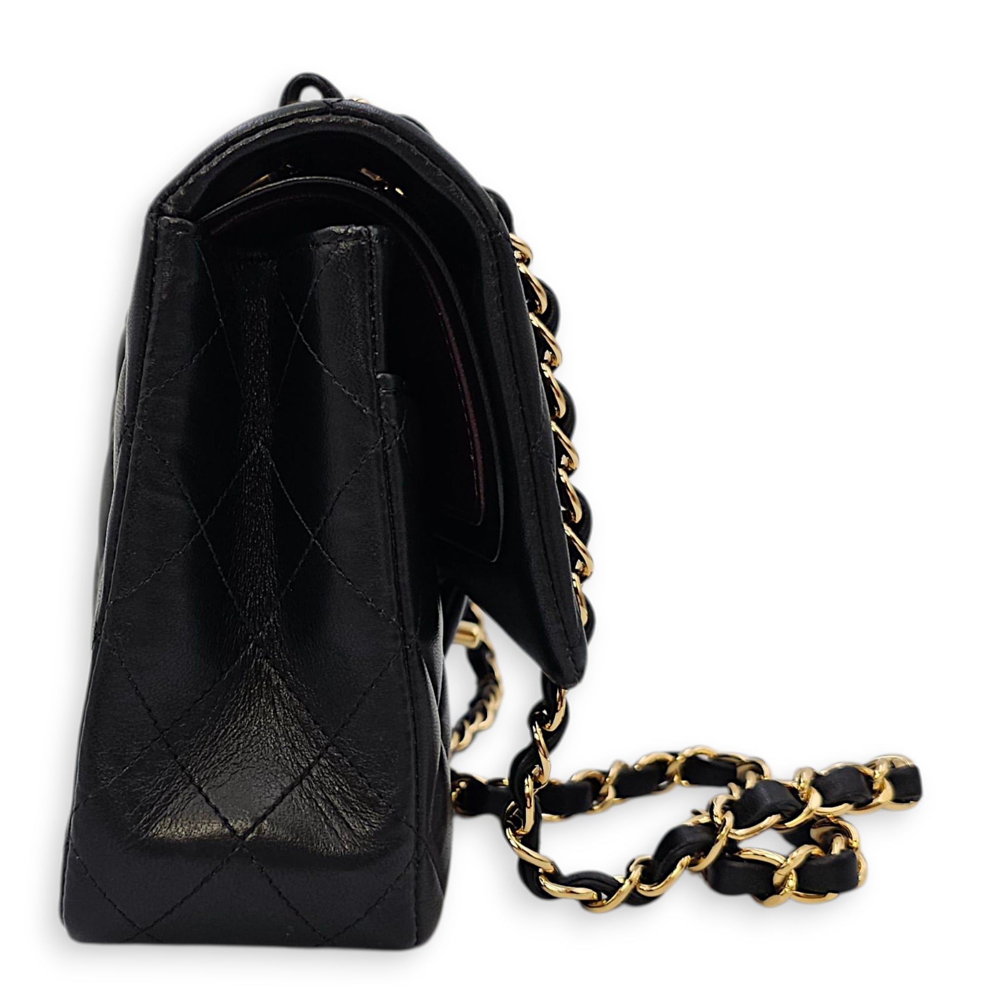Quilted CC Classic Flap (DF) Medium Black Shoulder Bag in Lambskin, Gold hardware