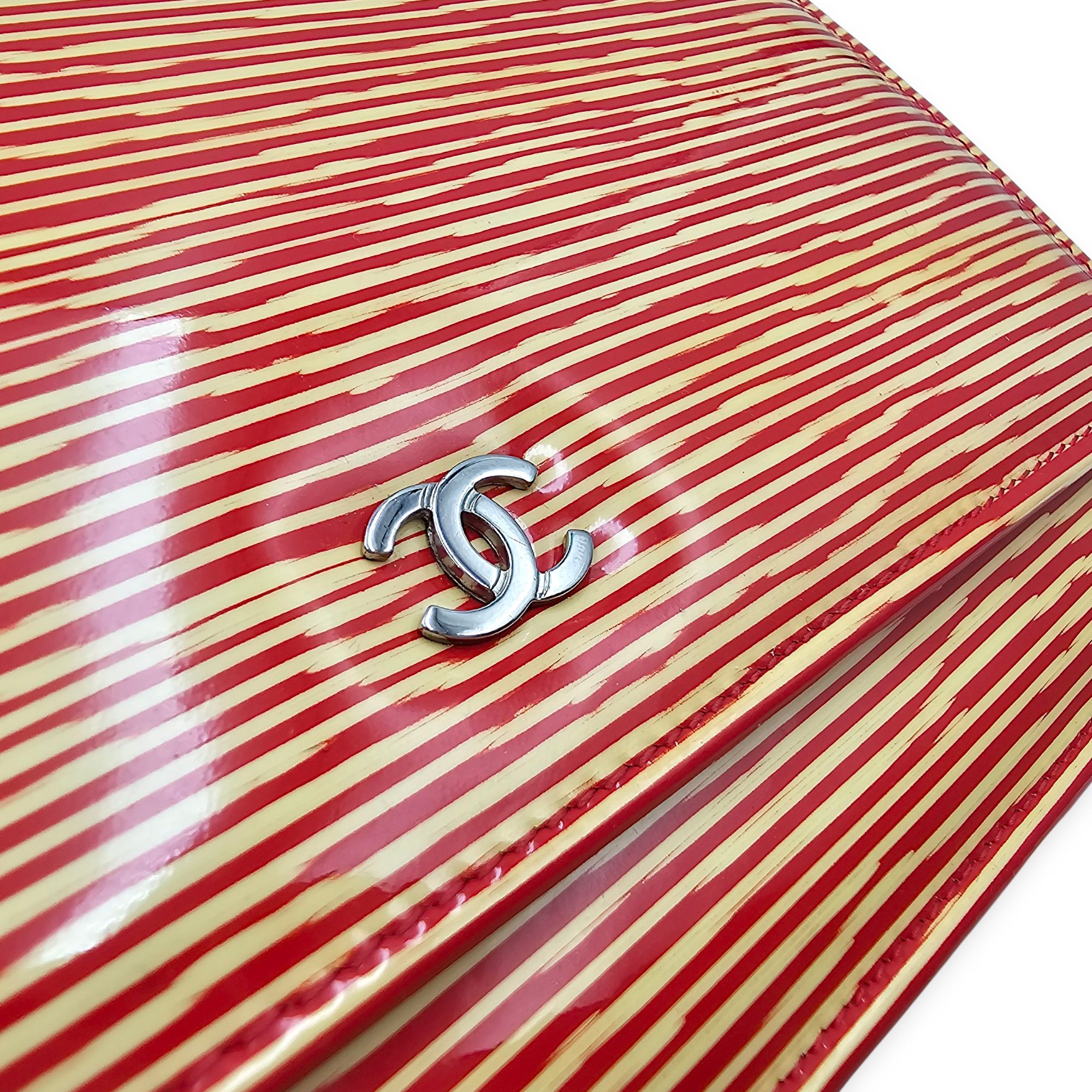 Limited Edition CC Orange Wallet on Chain in Patent Leather, Silver hardware