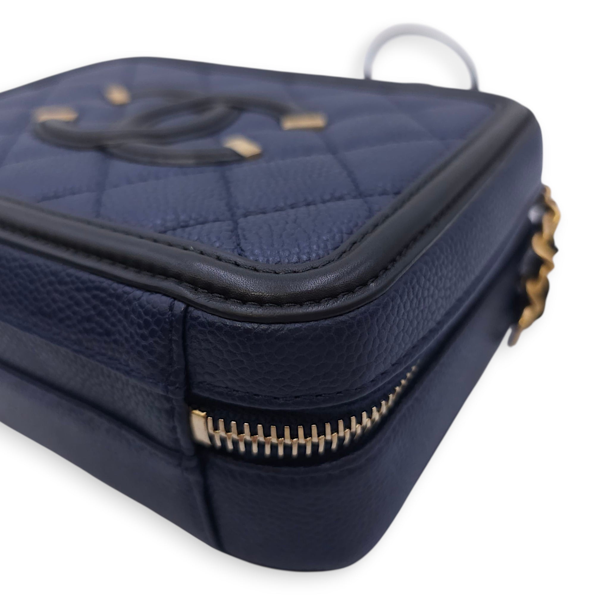 Quilted CC Vanity Filigree Case Small Size Blue Shoulder Bag in Caviar Leather, Gold hardware