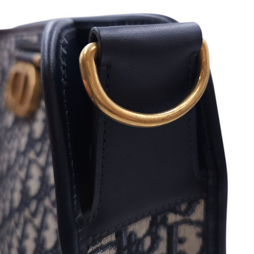 Montaigne Monogram Embroidered Blue Shoulder Bag in Canvas, Gold hardware