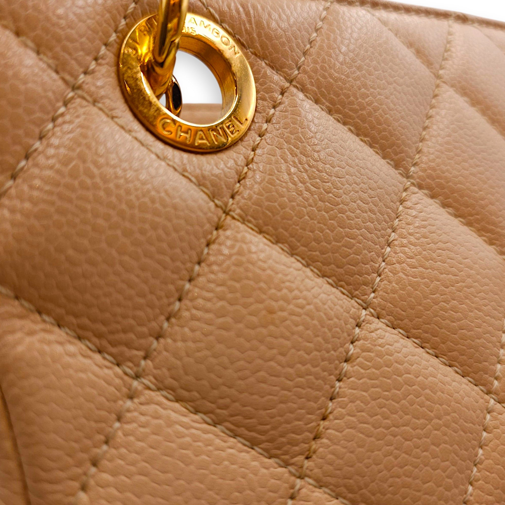 PST Beige Shoulder Bag in Caviar Leather, Gold hardware