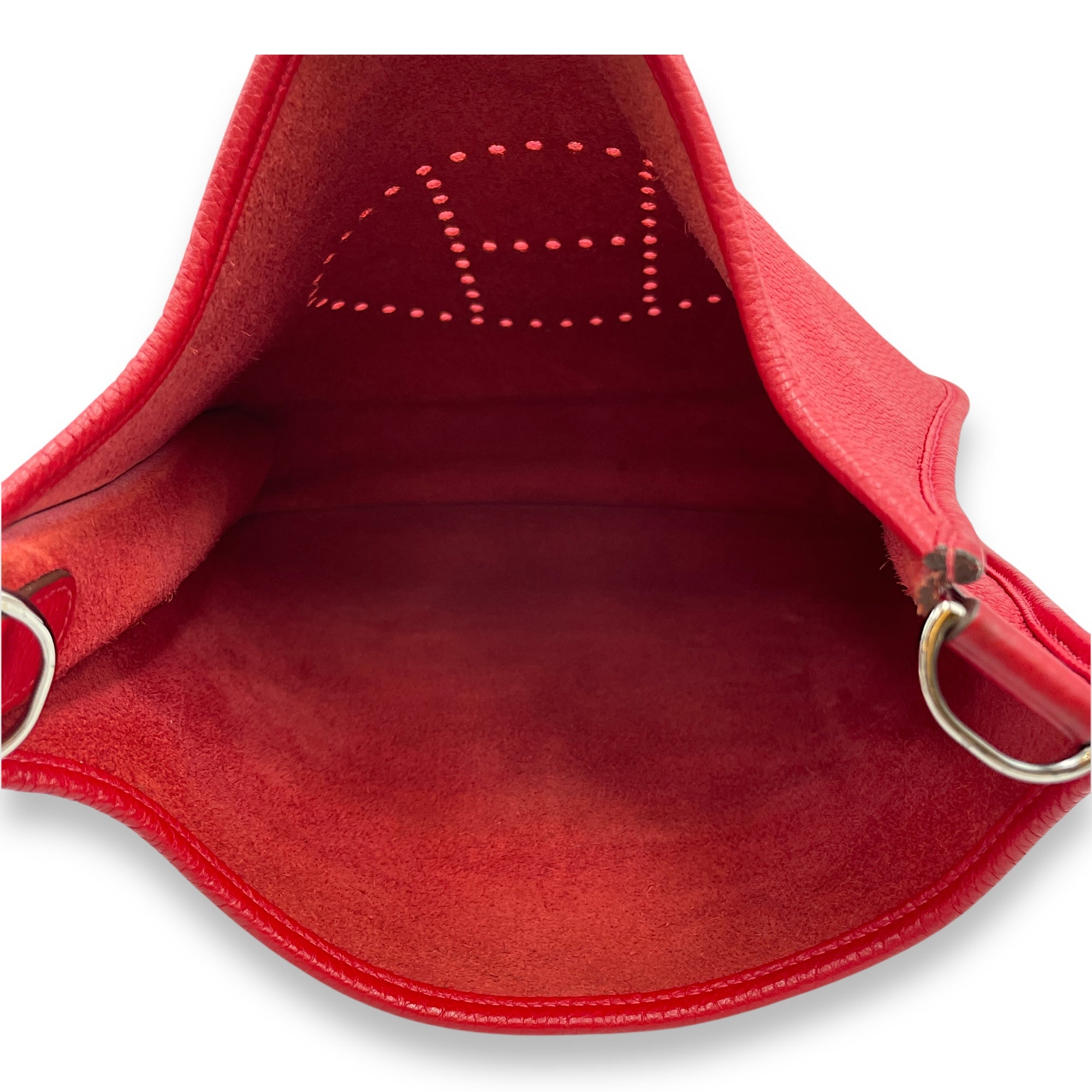 Evelyne III PM Rouge Casaque in Clemence, Palladium hardware