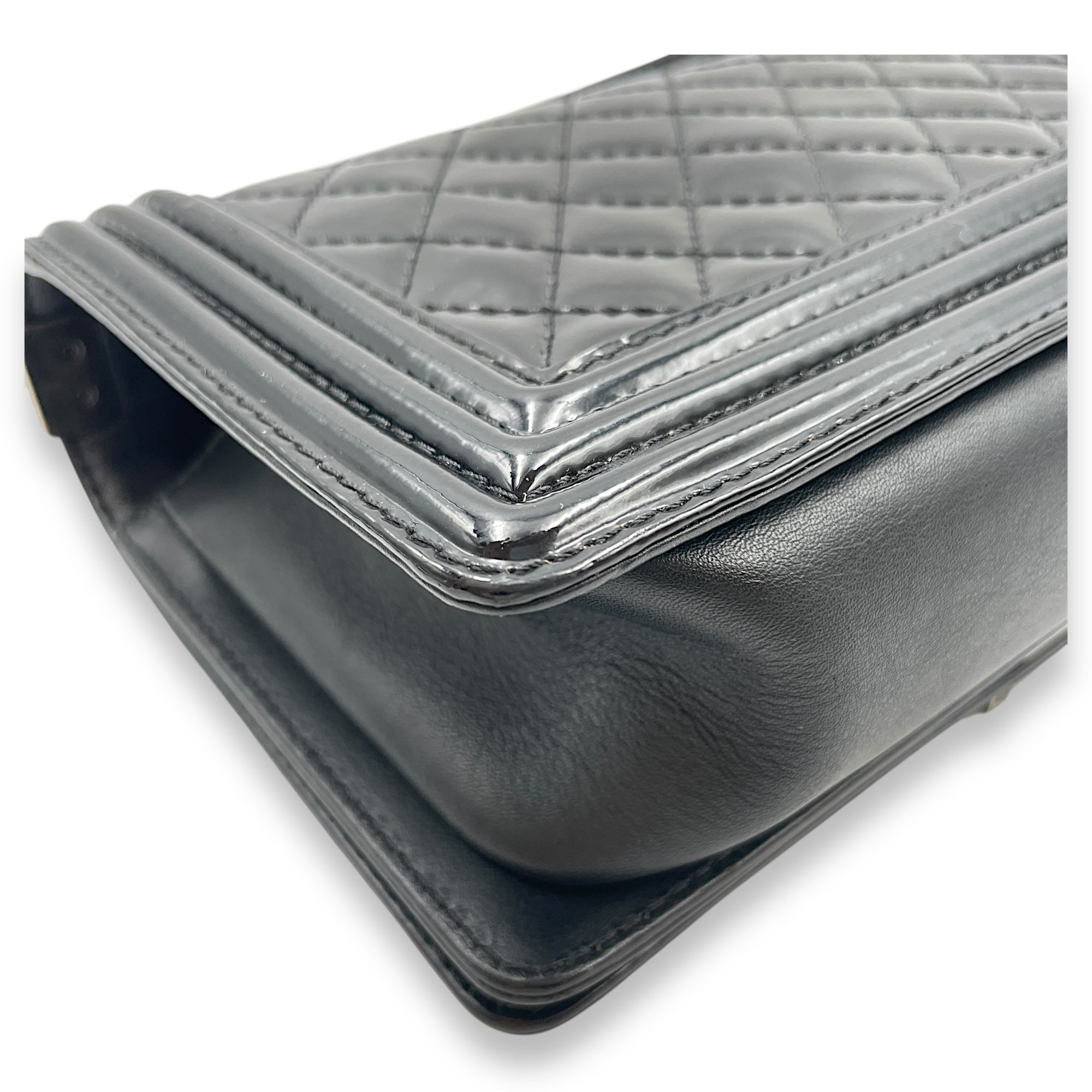 Le Boy Medium Black Flap Bag in Patent Leather, Silver hardware