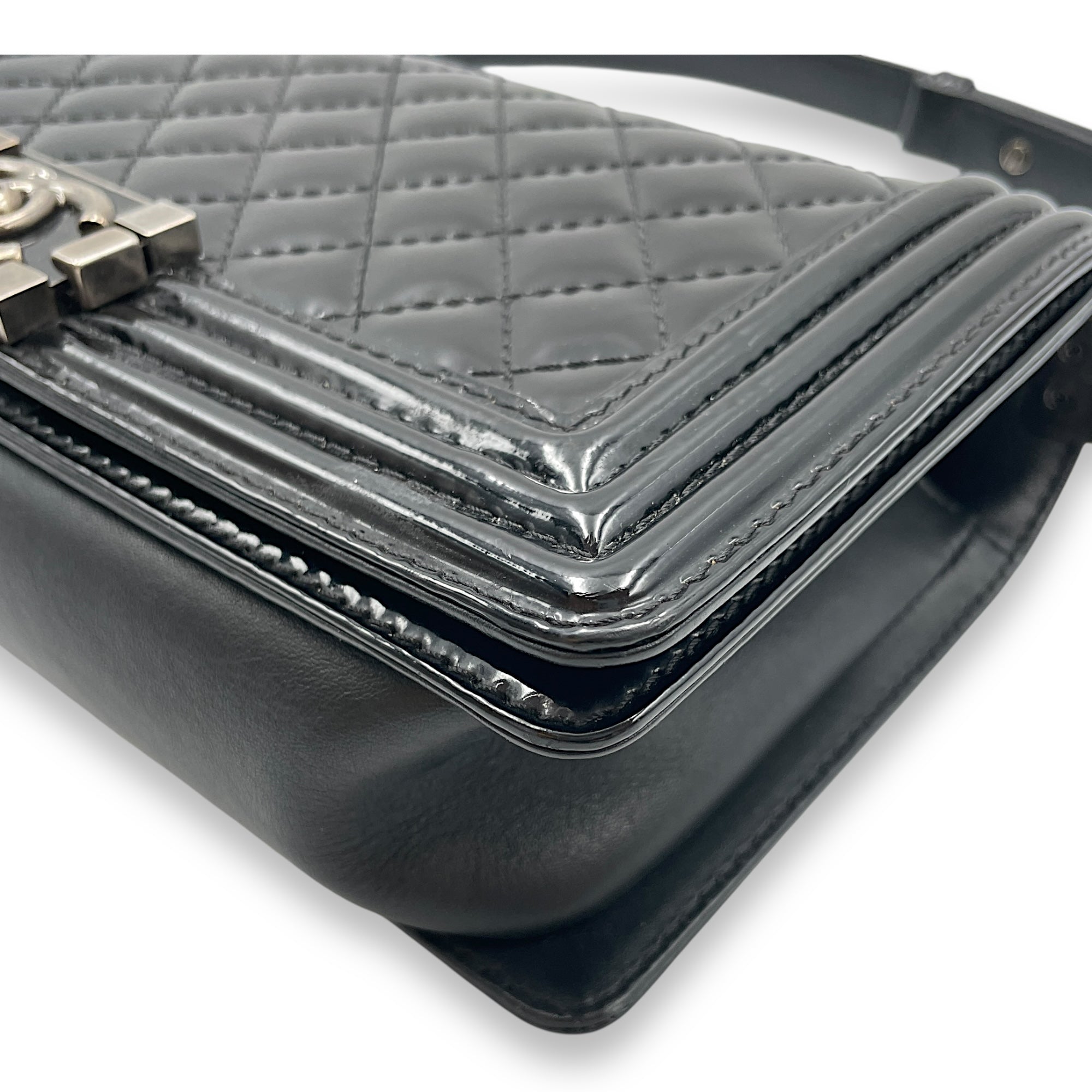 Le Boy Medium Black Flap Bag in Patent Leather, Silver hardware