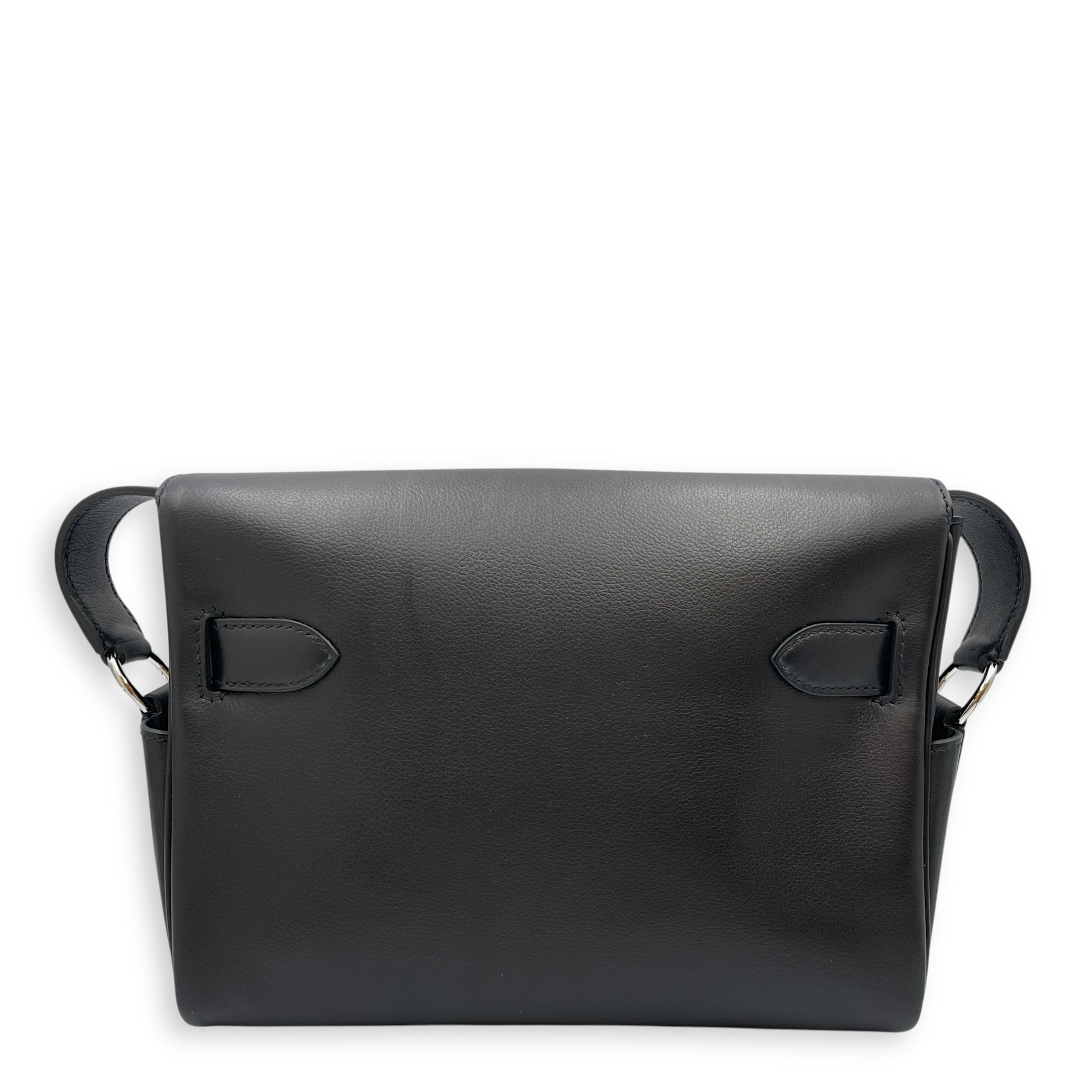 Kelly Messenger PM Black in Evergraine, Palladium hardware
