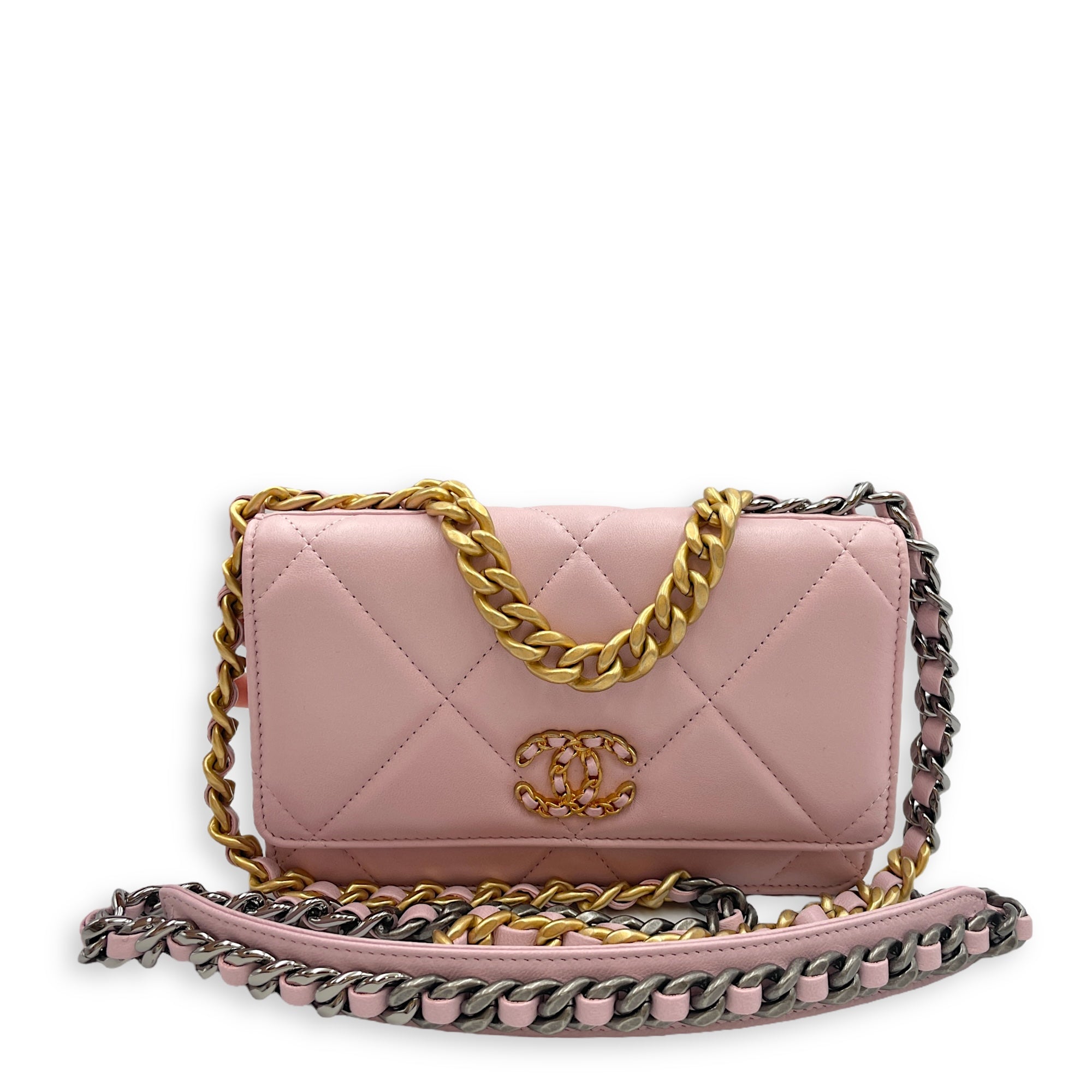 CC Pink Wallet on Chain in Lambskin, Tri-tone hardware hardware