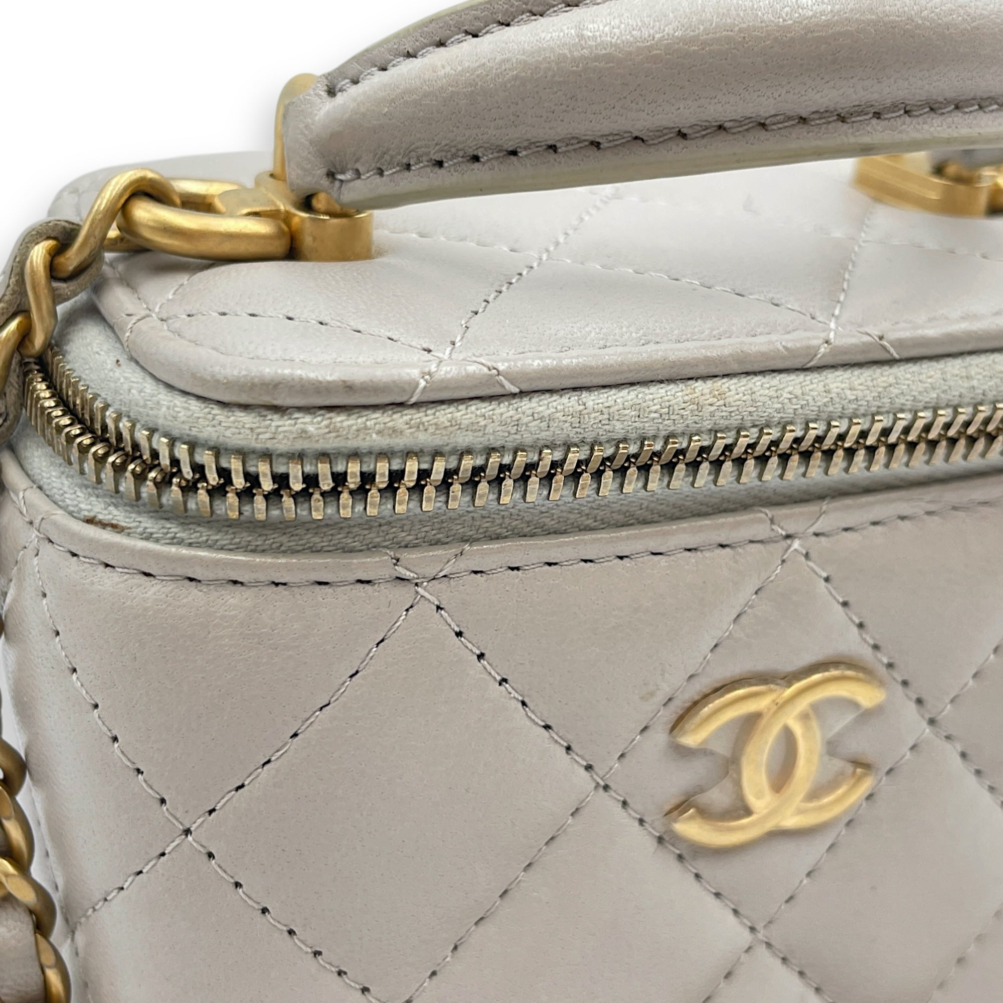 CC Mini Grey Vanity Bag in Lambskin, Gold hardware