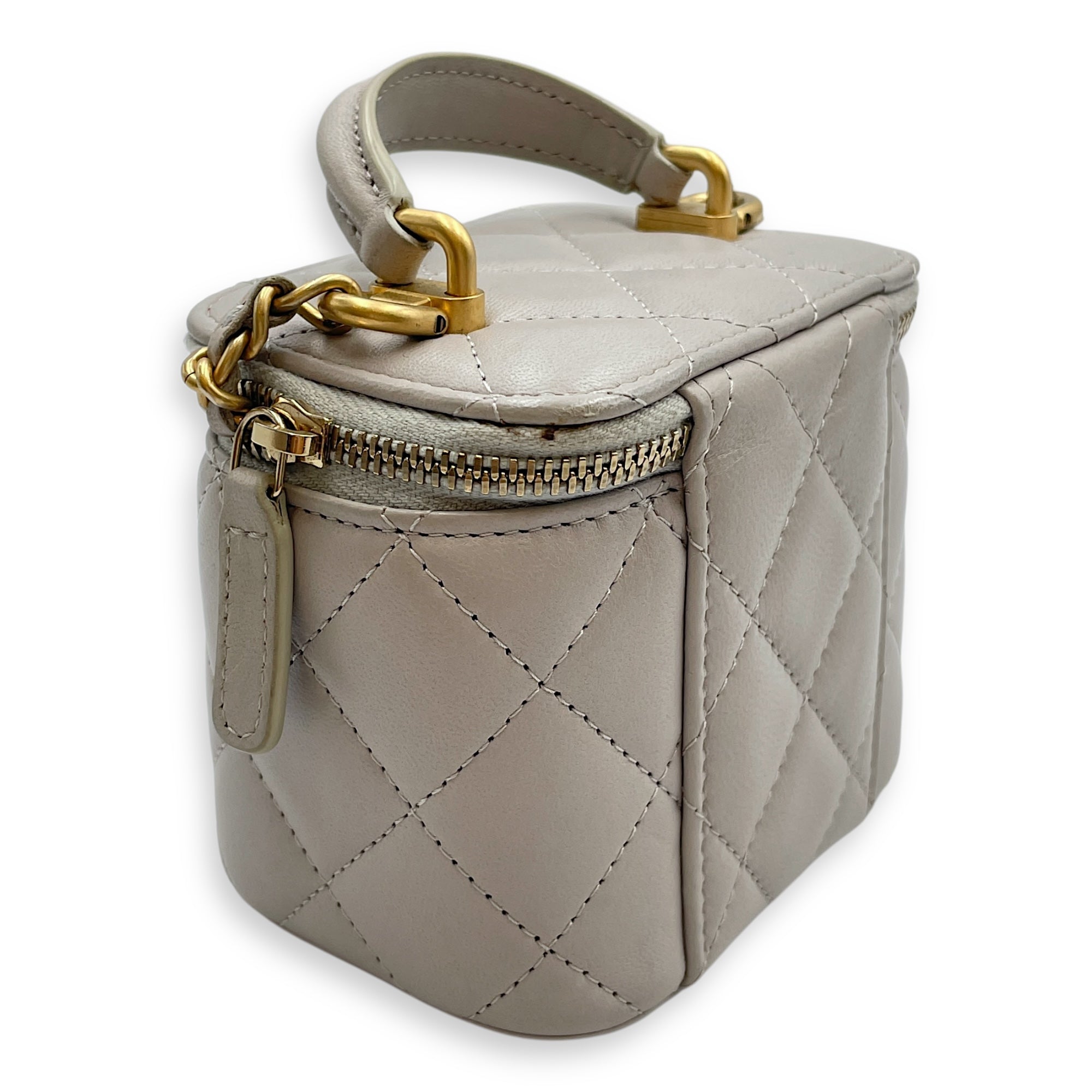 CC Mini Grey Vanity Bag in Lambskin, Gold hardware