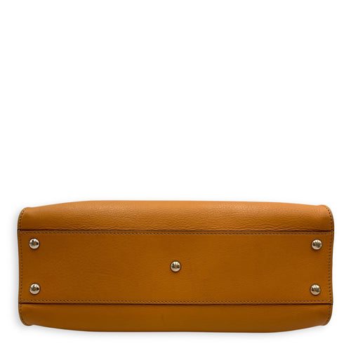 Peekaboo Medium Yellow Shoulder Bag in Calfskin, Silver hardware