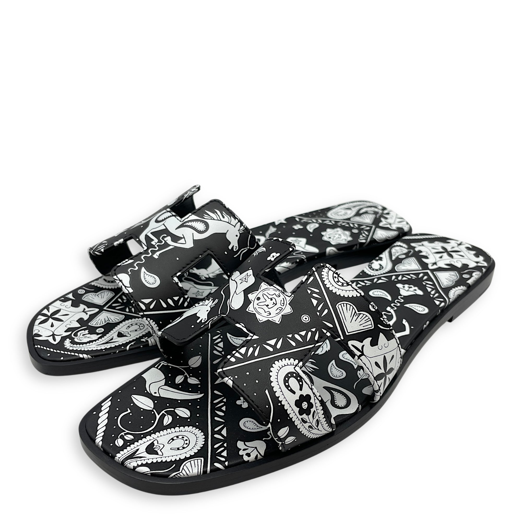 Oran 38.5 Black Sandals in Calfskin