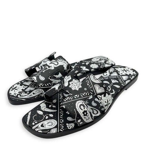 Oran 38.5 Black Sandals in Calfskin