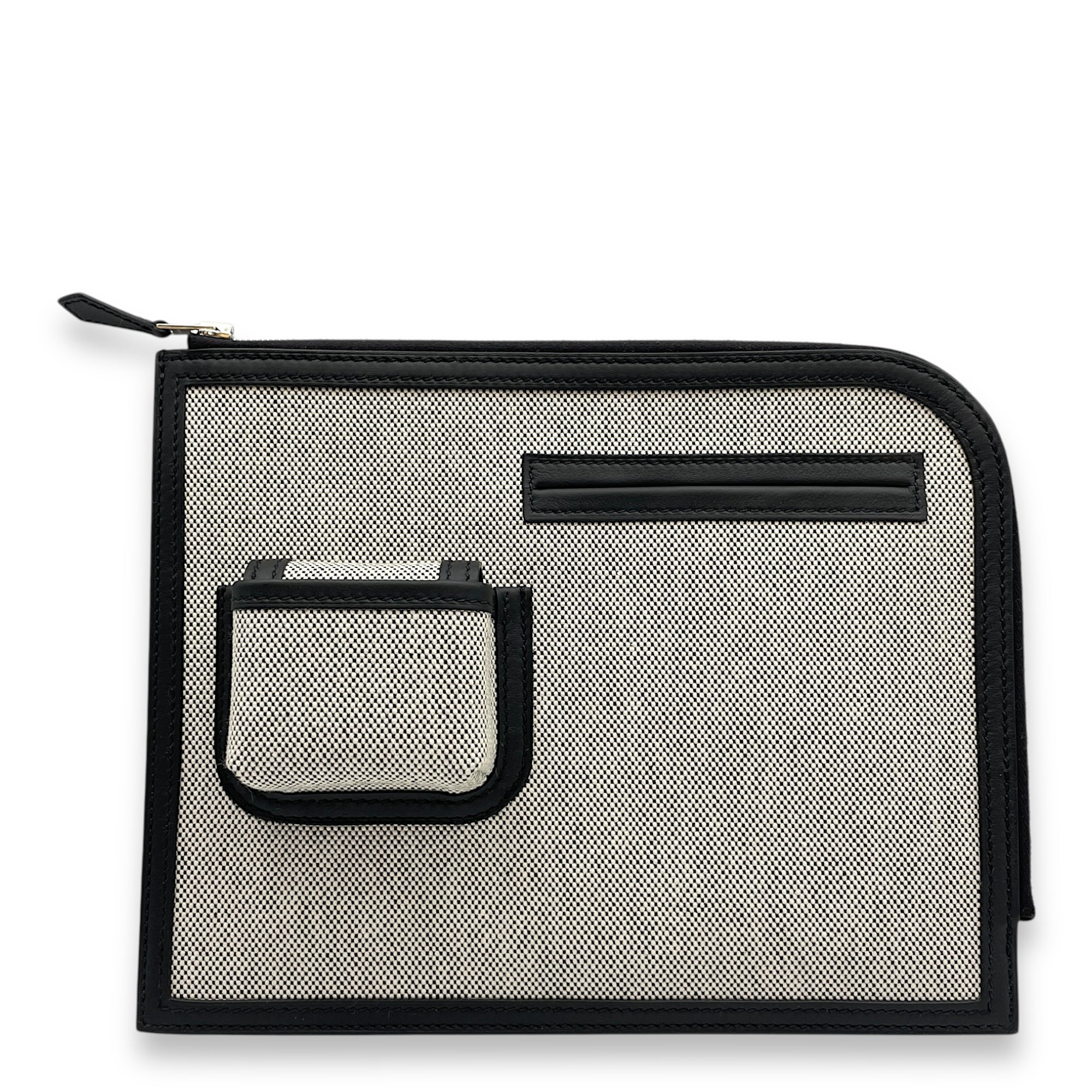Cargo Voyage Black Pochette in Swift, Palladium hardware