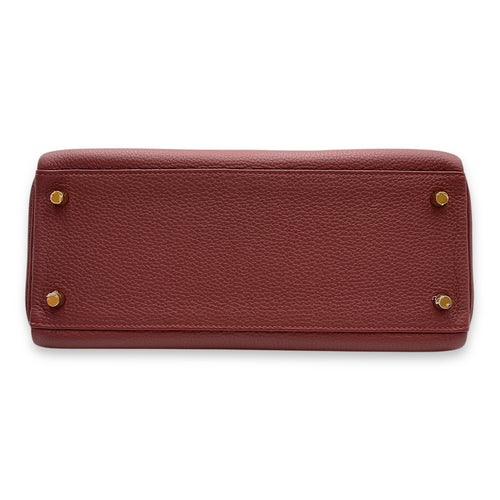Kelly 28 Rouge H in Togo, Gold hardware