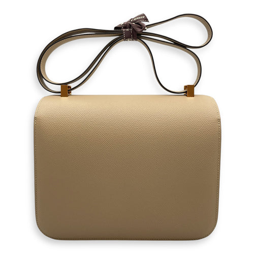 Constance 24 Trench in Epsom, Gold hardware