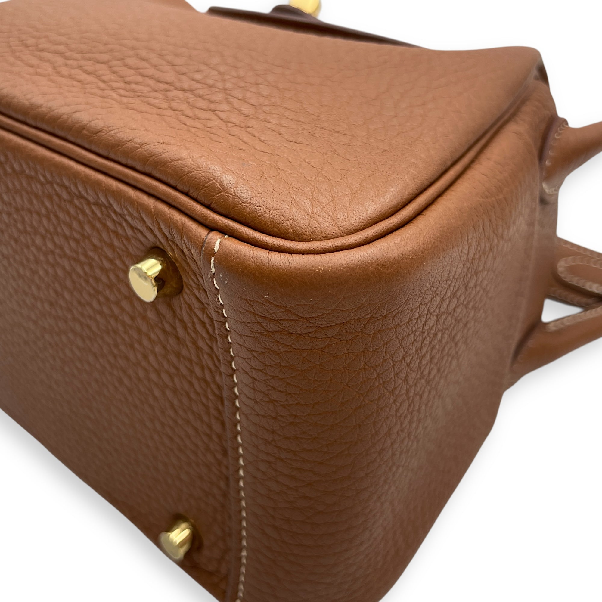 Lindy Mini Gold in Clemence, Gold hardware