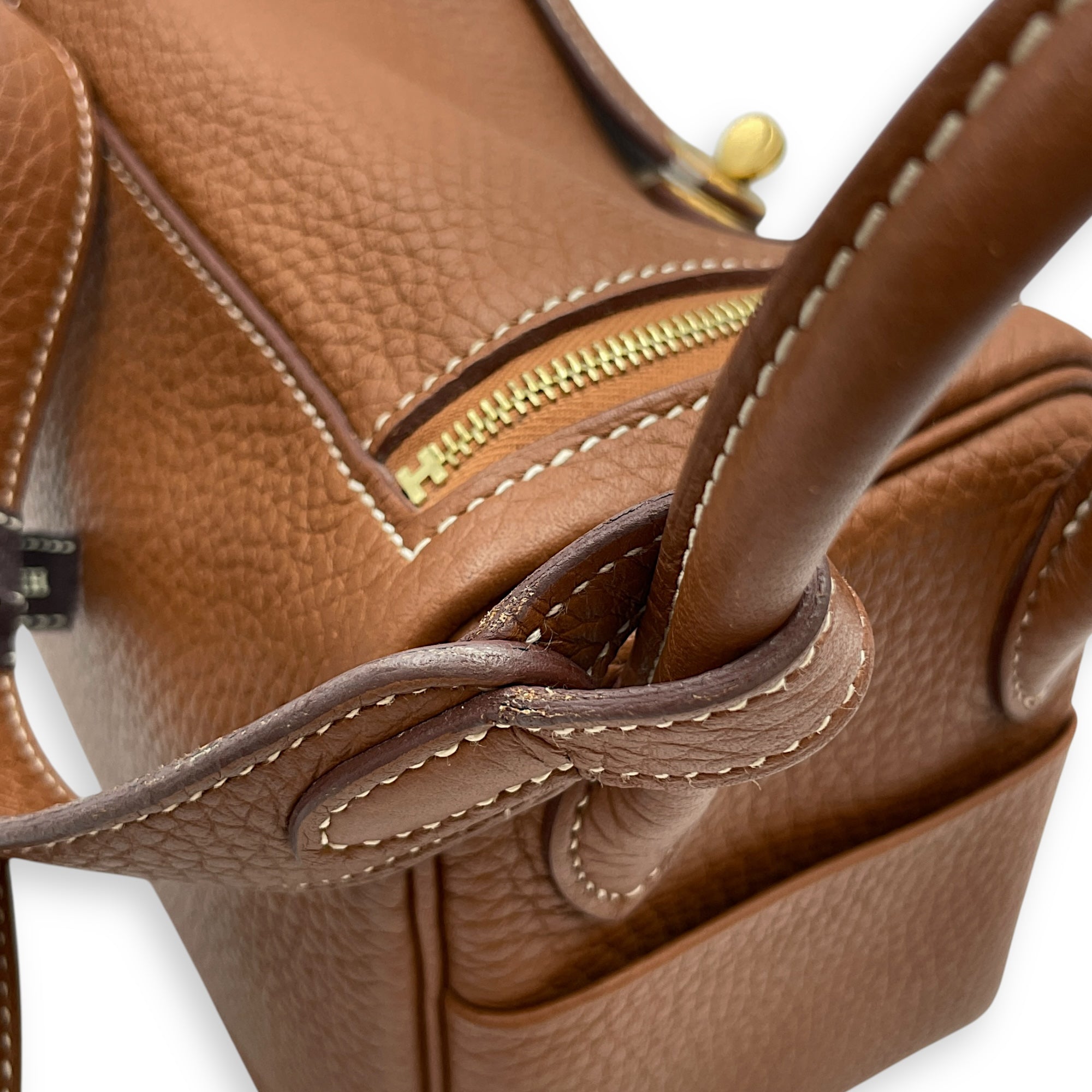 Lindy Mini Gold in Clemence, Gold hardware