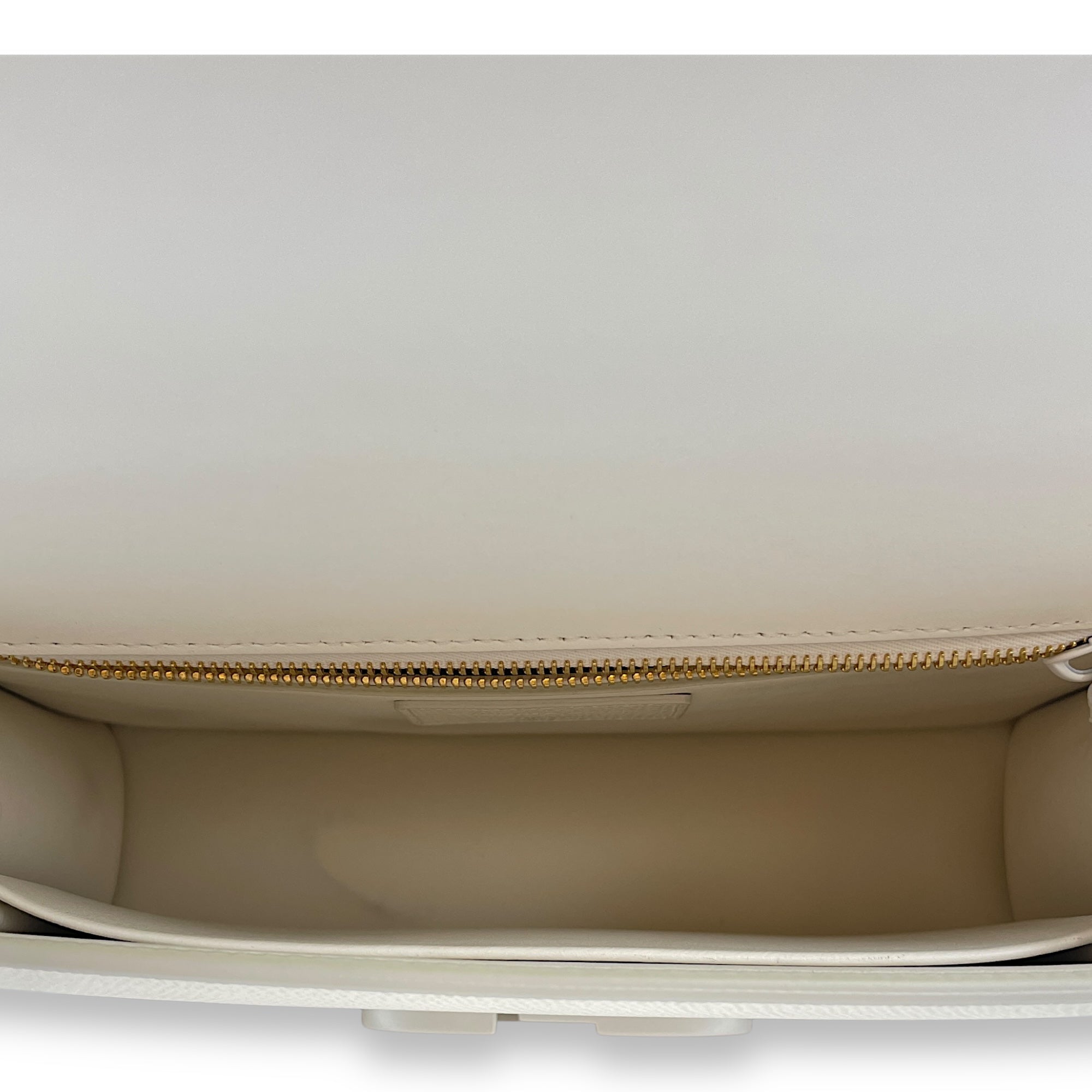 Montaigne 30 White Shoulder Bag , Ultra Matte hardware
